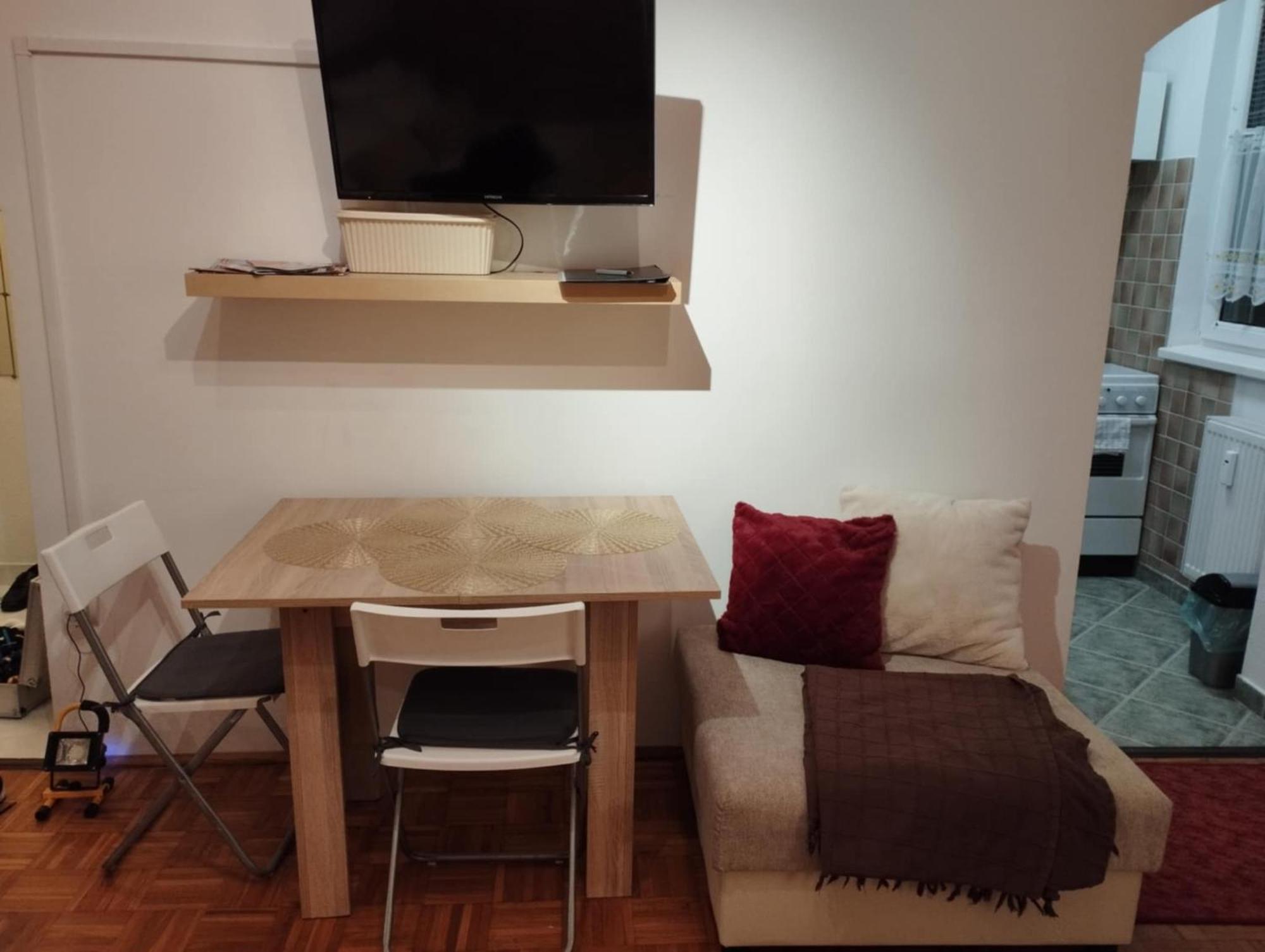 Apartmán Epres Flat *