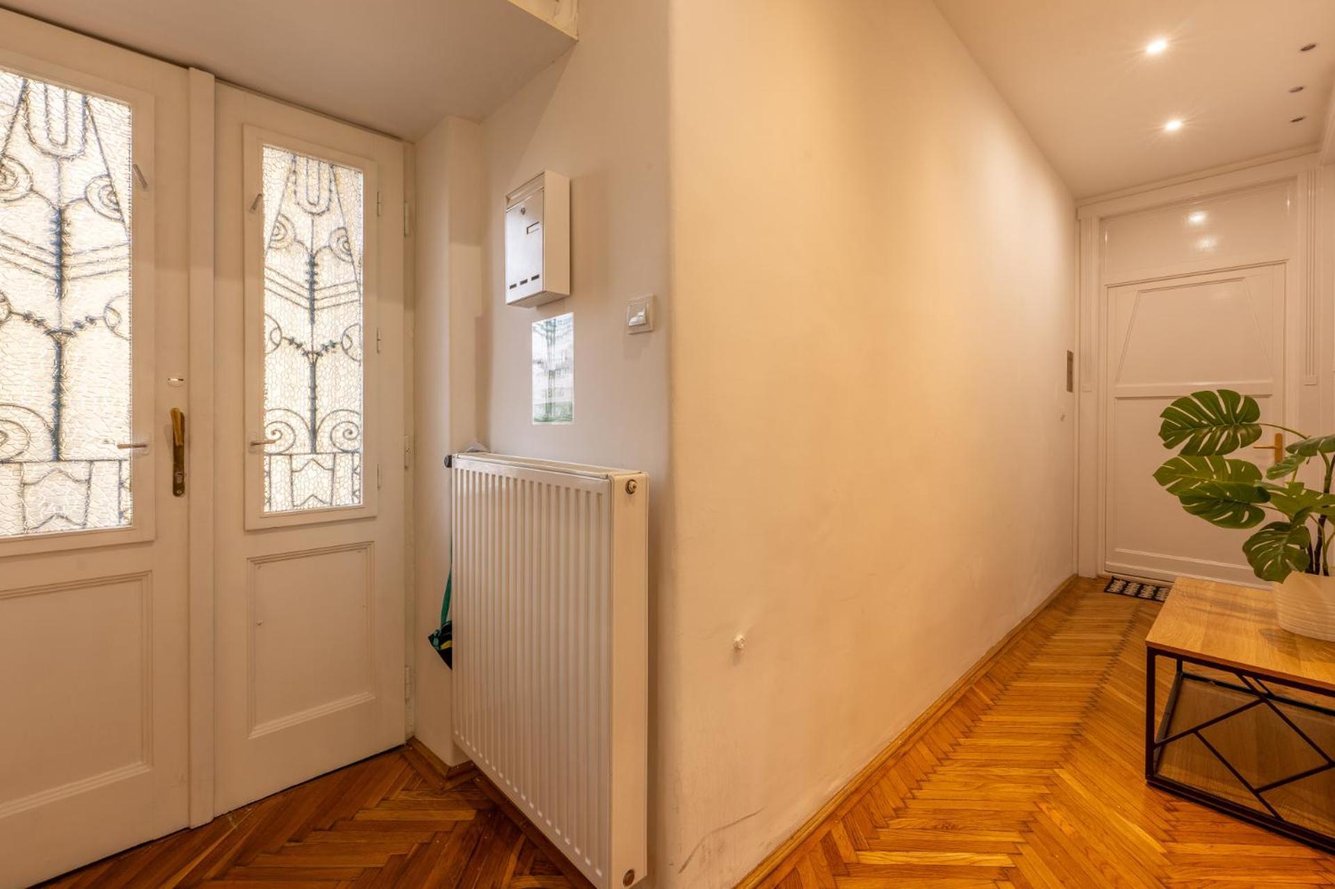 Apartment Hidden Gem Next Synagouge - B