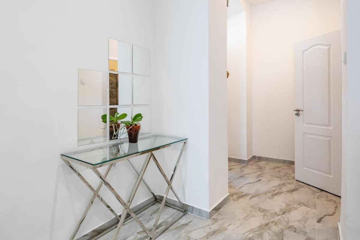 Cozy New - Easy Center Access Appartamento Budapest