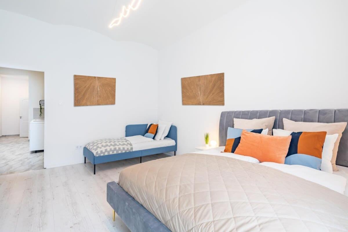 Cozy New - Easy Center Access Appartamento