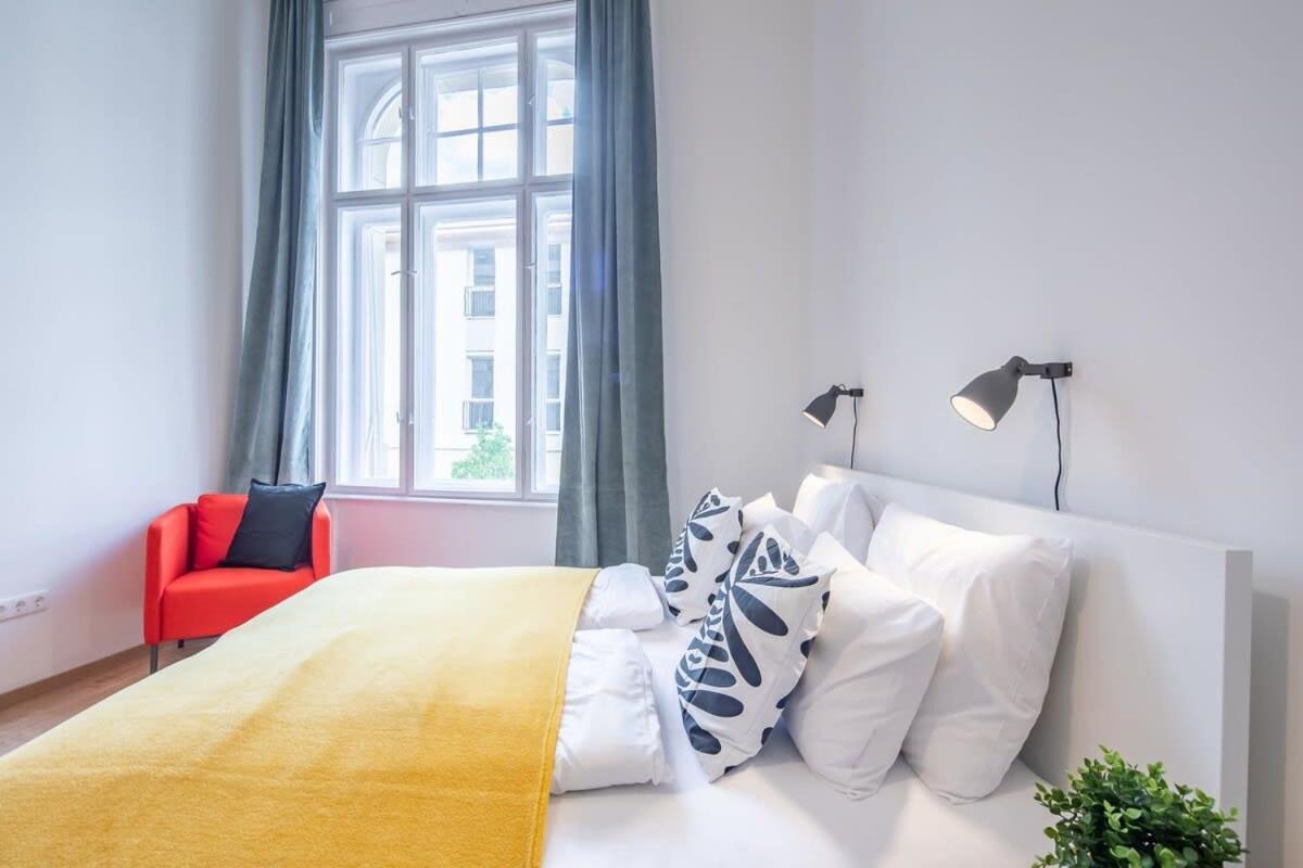 Very - Large Ac Appartement *