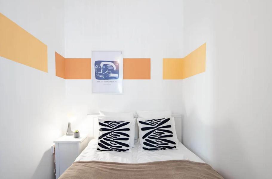 Cityscape Budget Summer Flat *