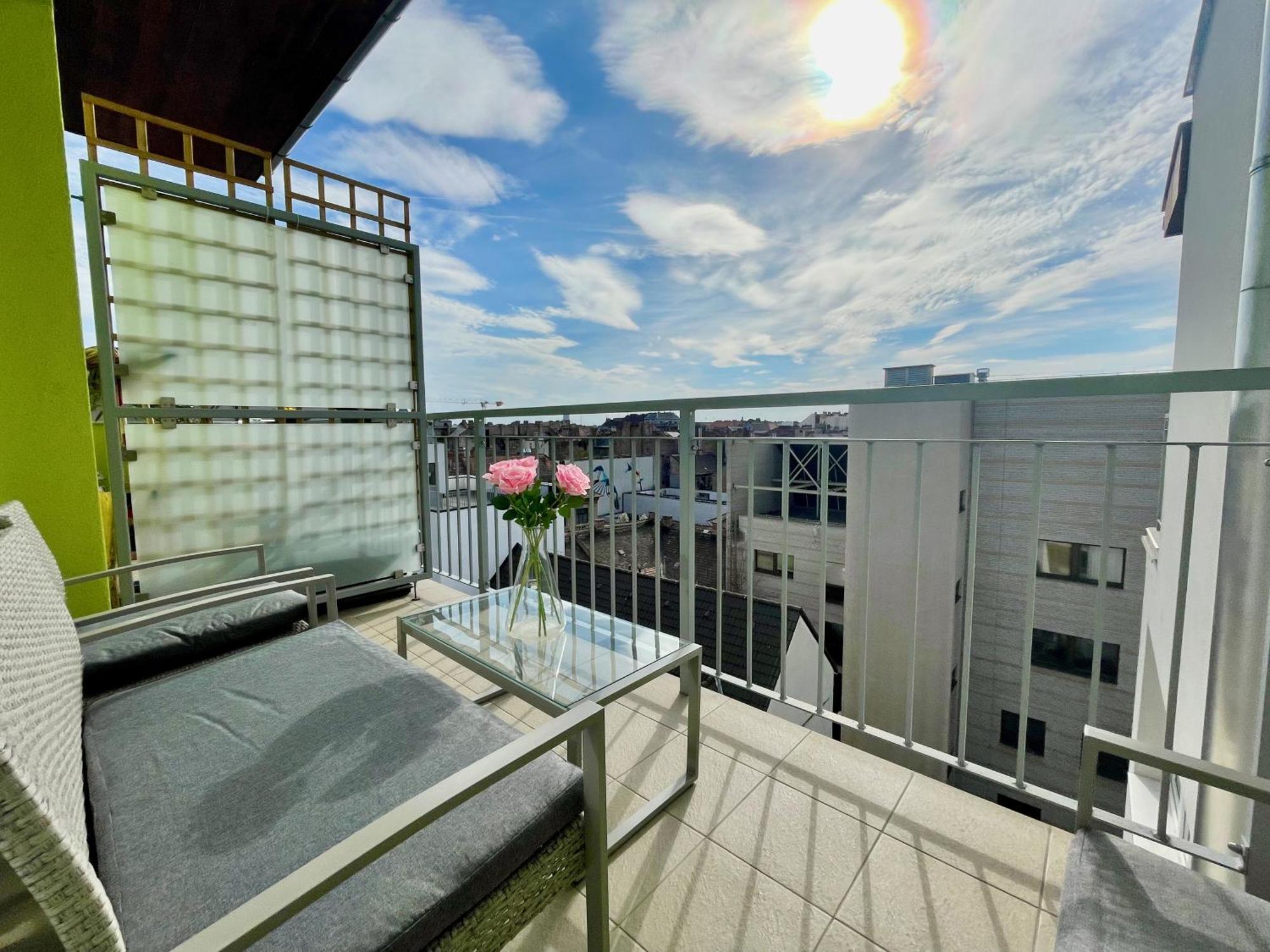 Design #swallowmood#freeparking Apartment
