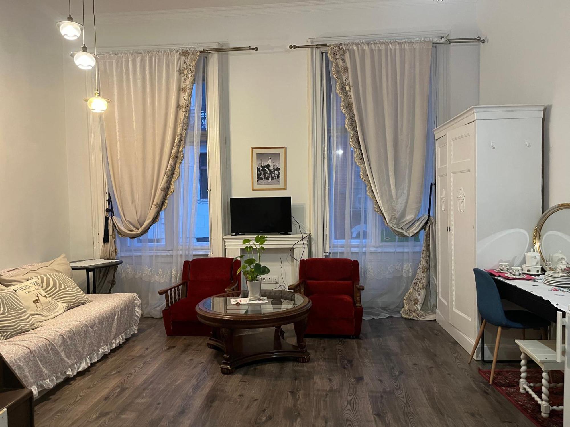 Apartament Oktogon Modern *