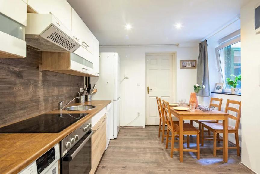 Apartment Cityscape Budget Szoevetseg 5 Budapest