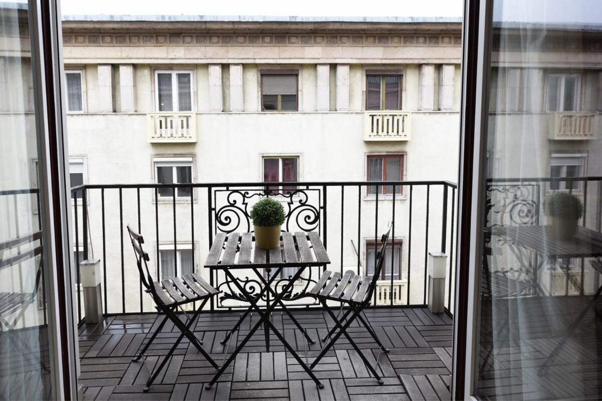 Spacious At Parliament With Free Bikes - Szemere A Parlamentnel Ingyen Bicokkal Apartment *