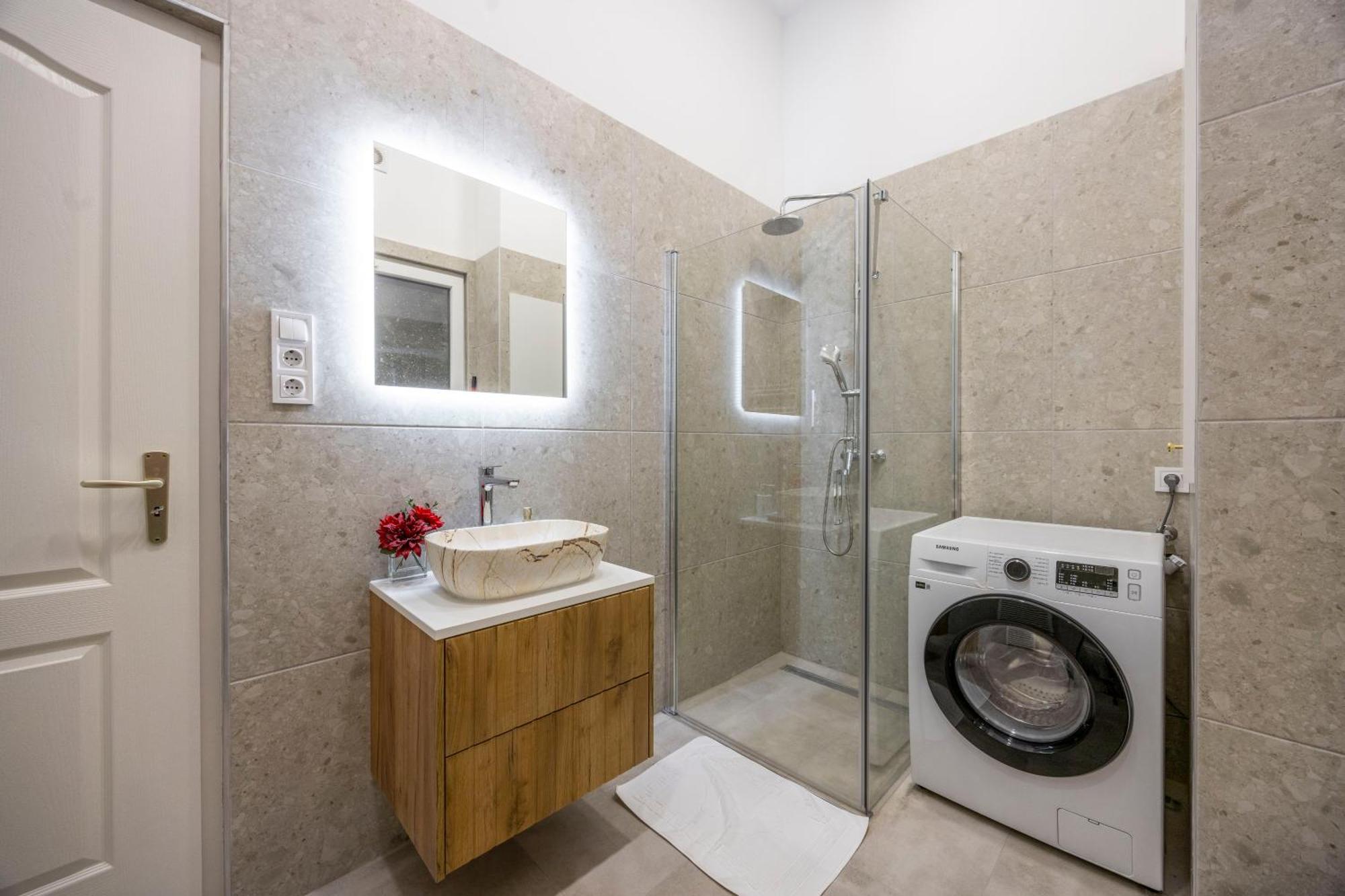 Appartamento Deluxe & Cozy J40 Grand In The Heart Of Bp Budapest