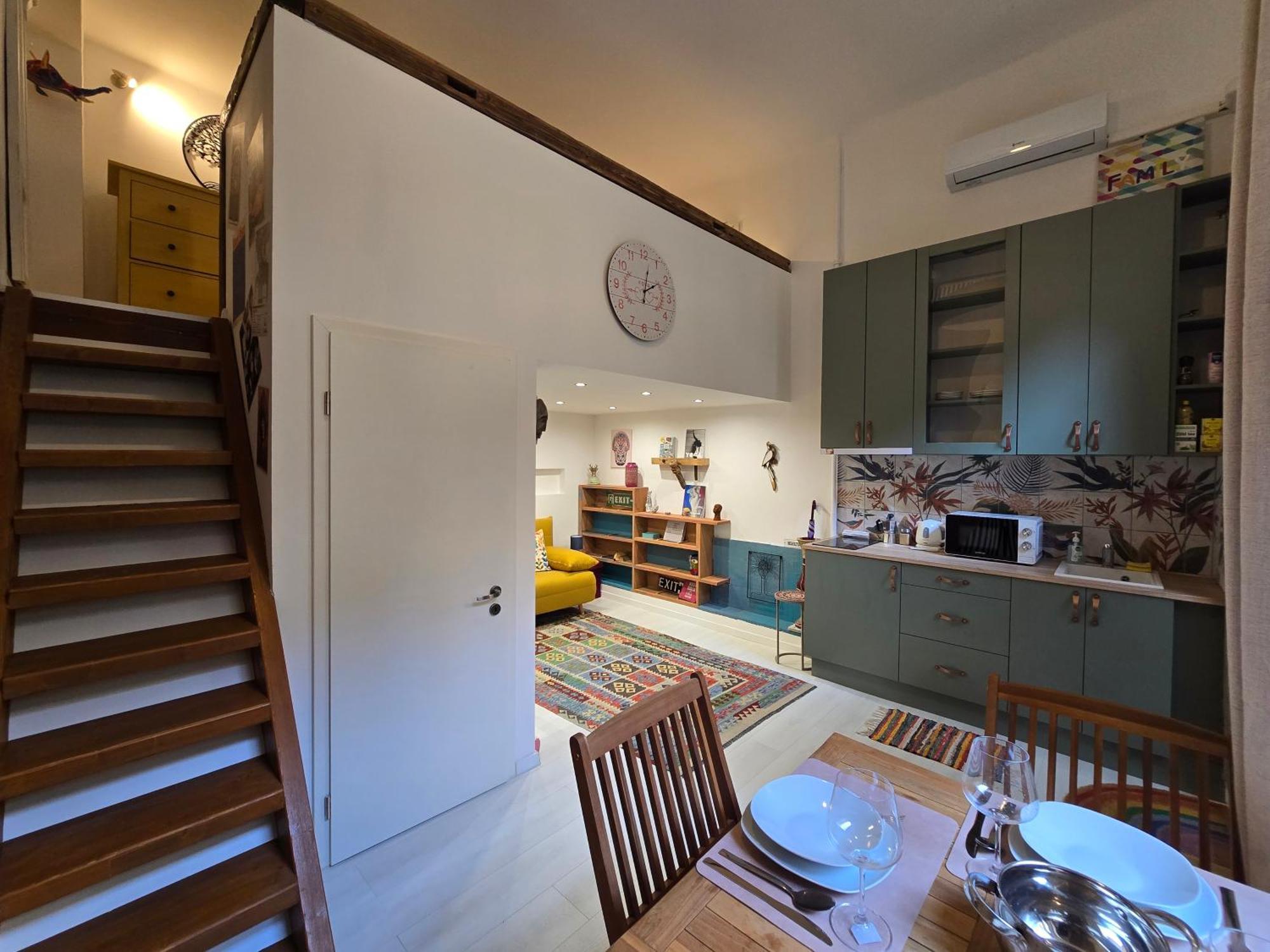 Charming & The Hidden Gem On Akacfa Str * Budapest