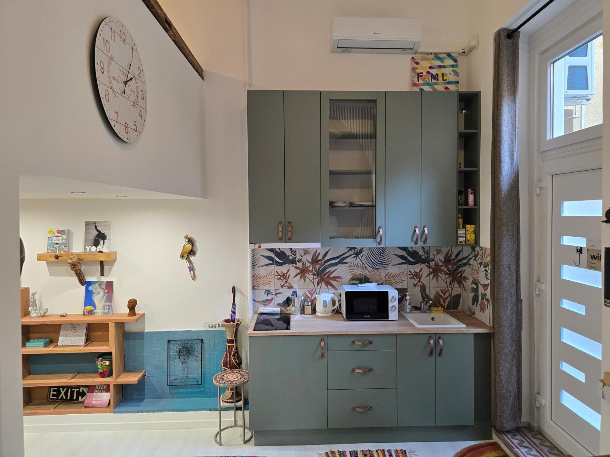 Charming & The Hidden Gem On Akacfa Str Appartamento