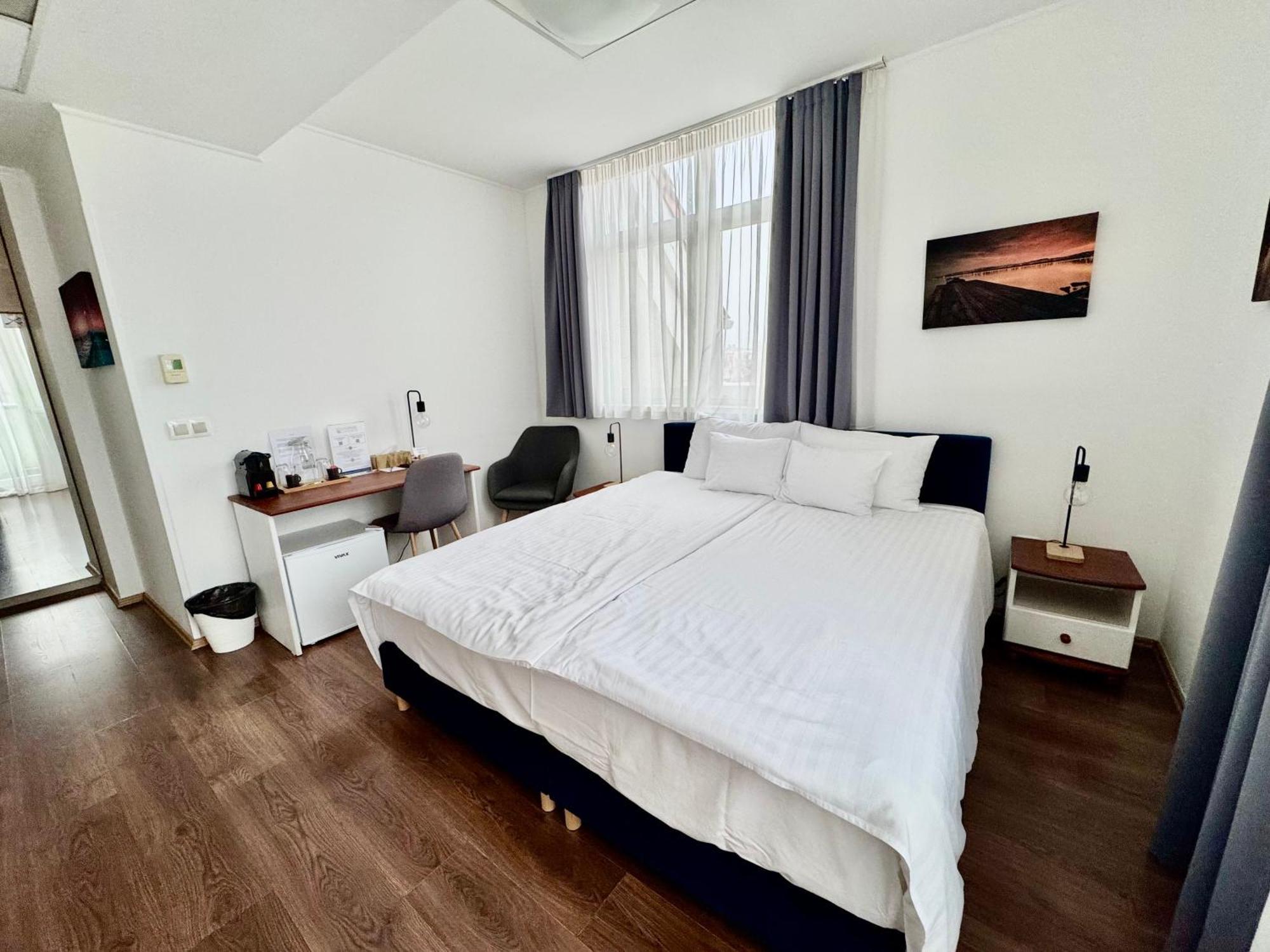 Rooftop City Residence With Underground Parking Hotel 3*