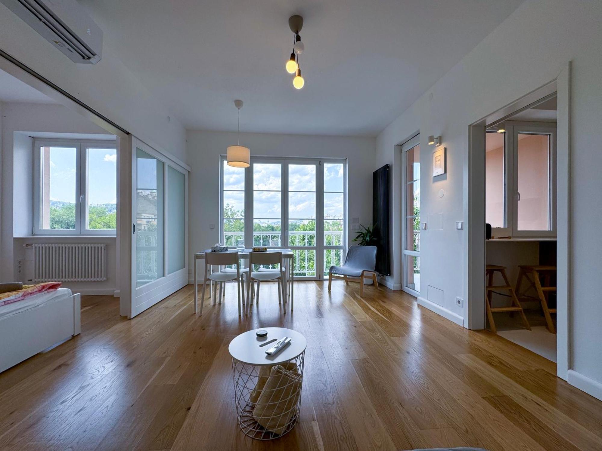 Brightlyapartment Apartment