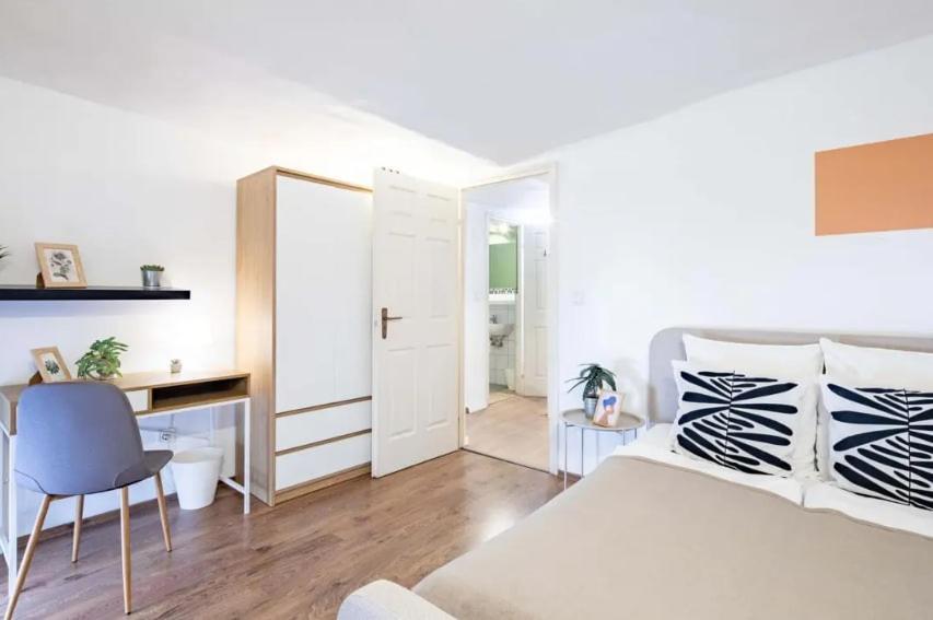 Cityscape Budget Szoevetseg 1 Apartmán *