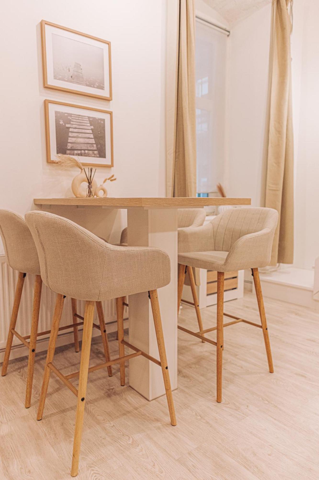 Stylish At Ruin Pub District Appartement