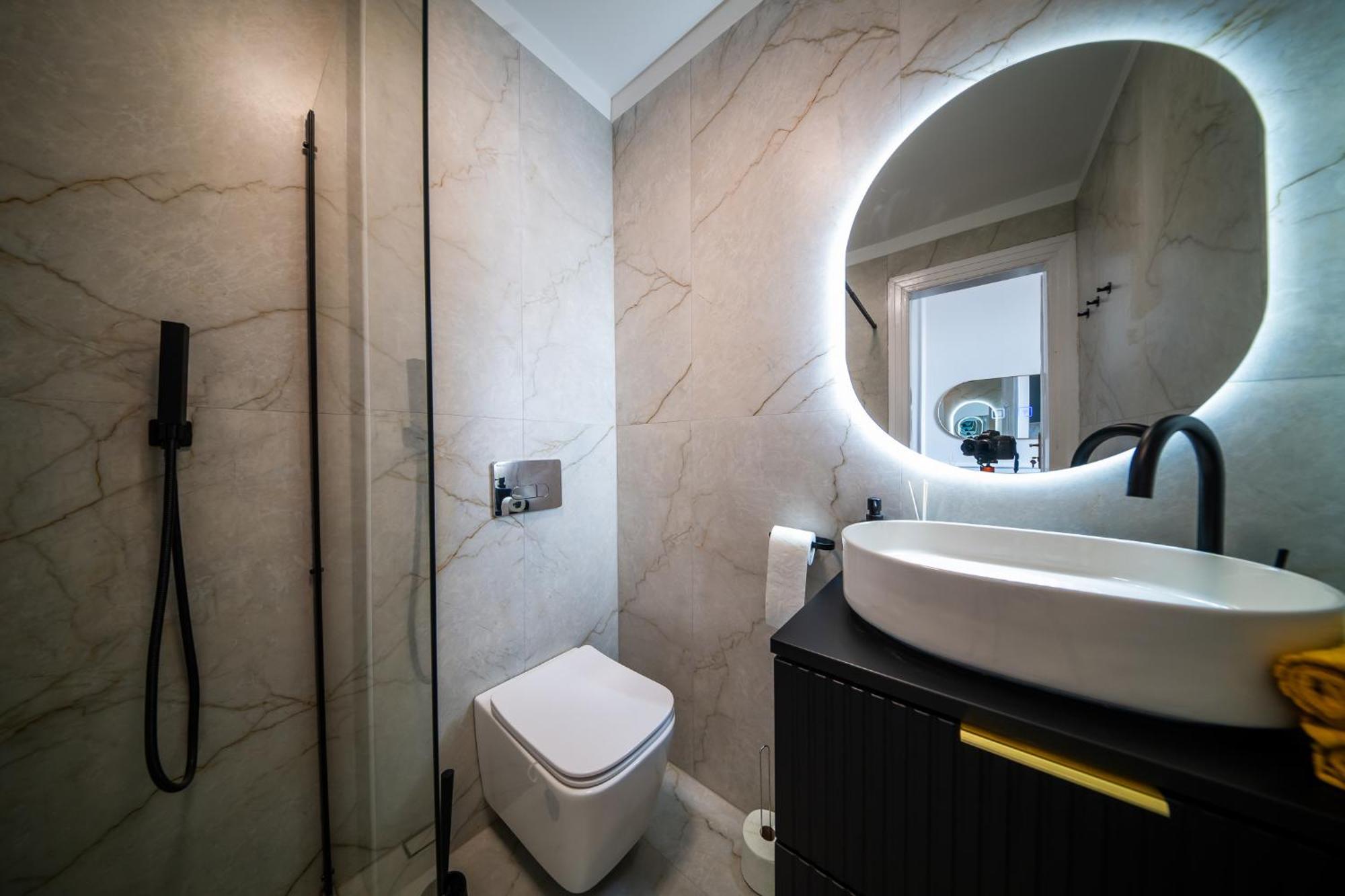 Riverfront Lux Appartement *
