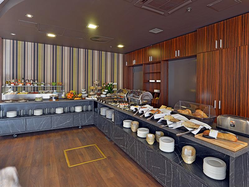 City Hotel 4*