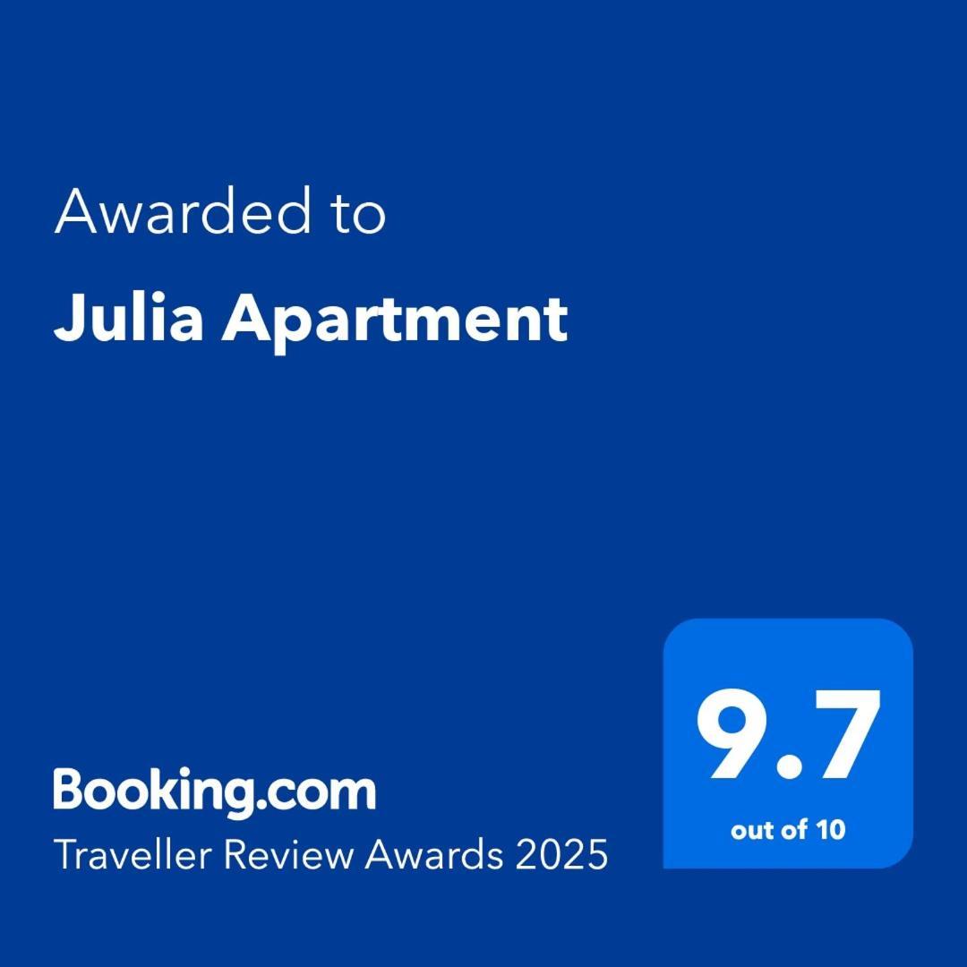 Julia