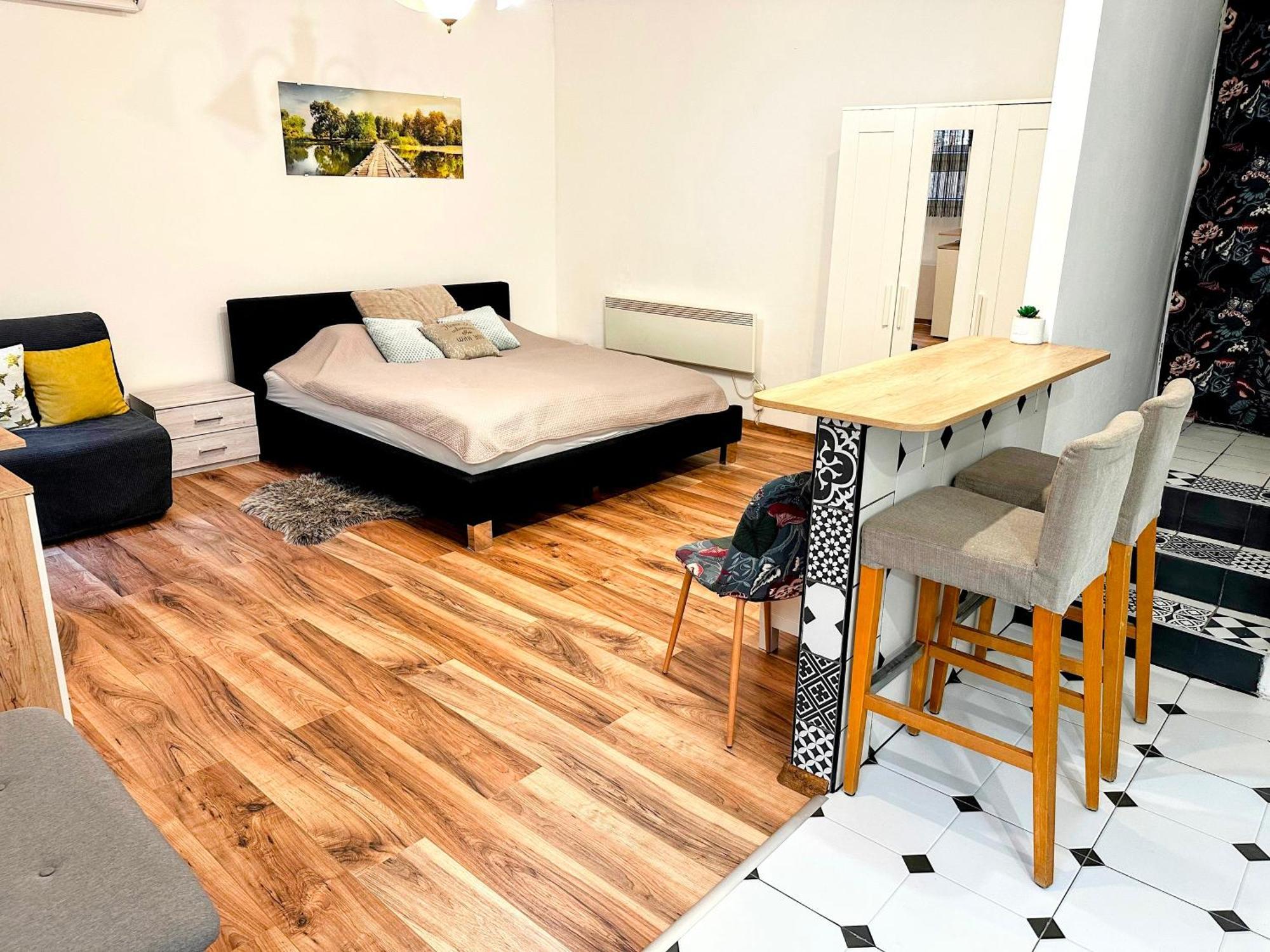 Dob71-cozy Flat In The Center Of Budapest- Recently Renovated Apartamento