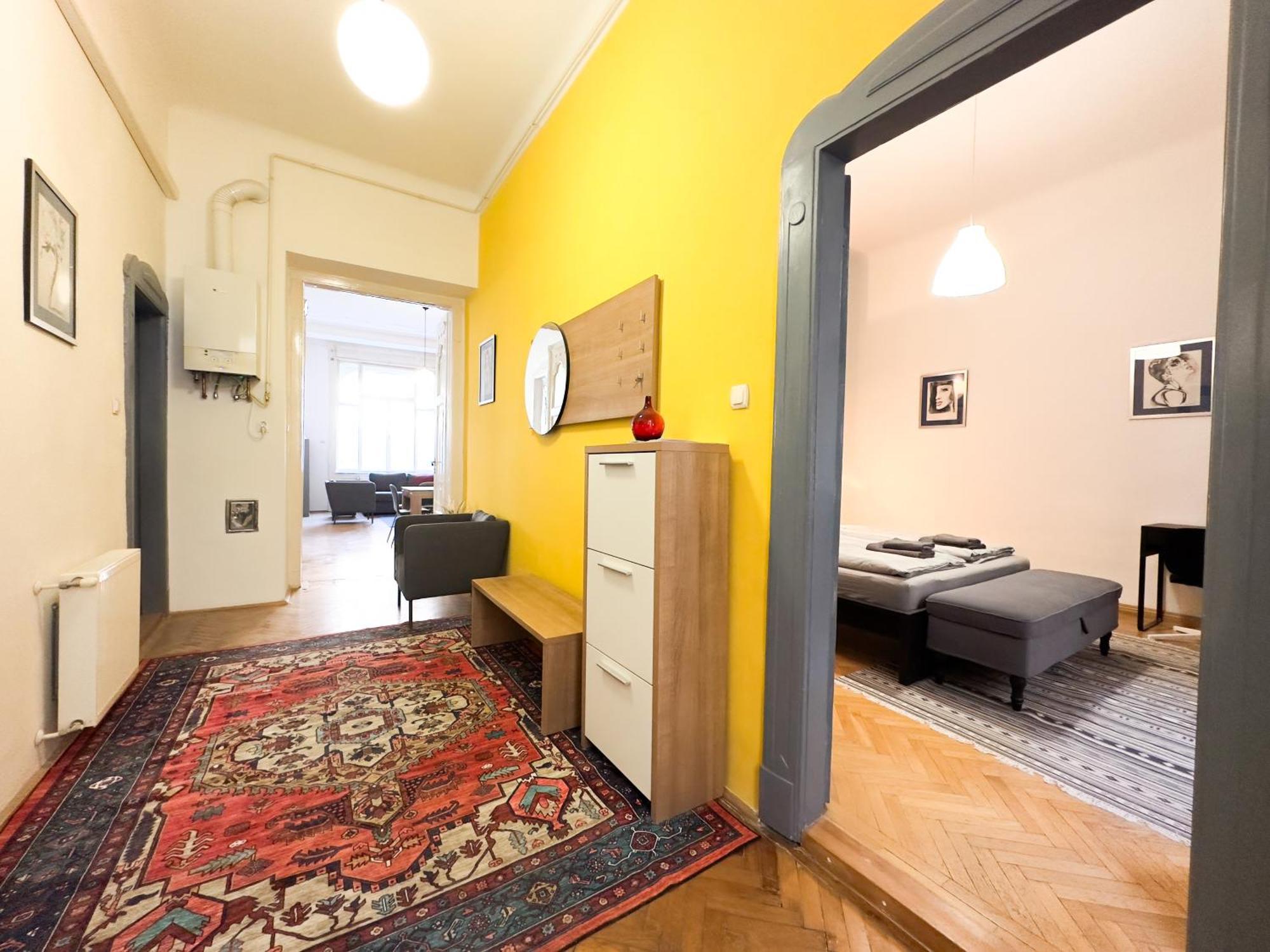 Huge Family Friendly 2br Downtown - Deco House Appartamento Budapest