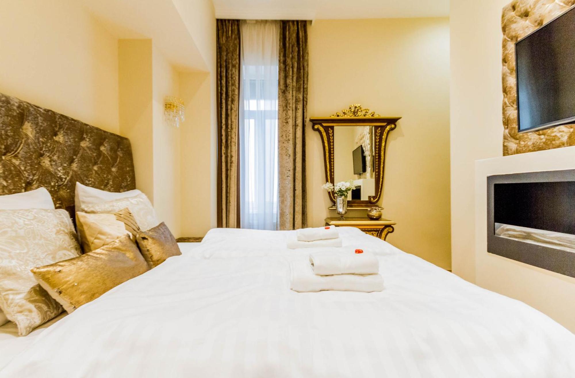 Principe Luxury Next To Parliament