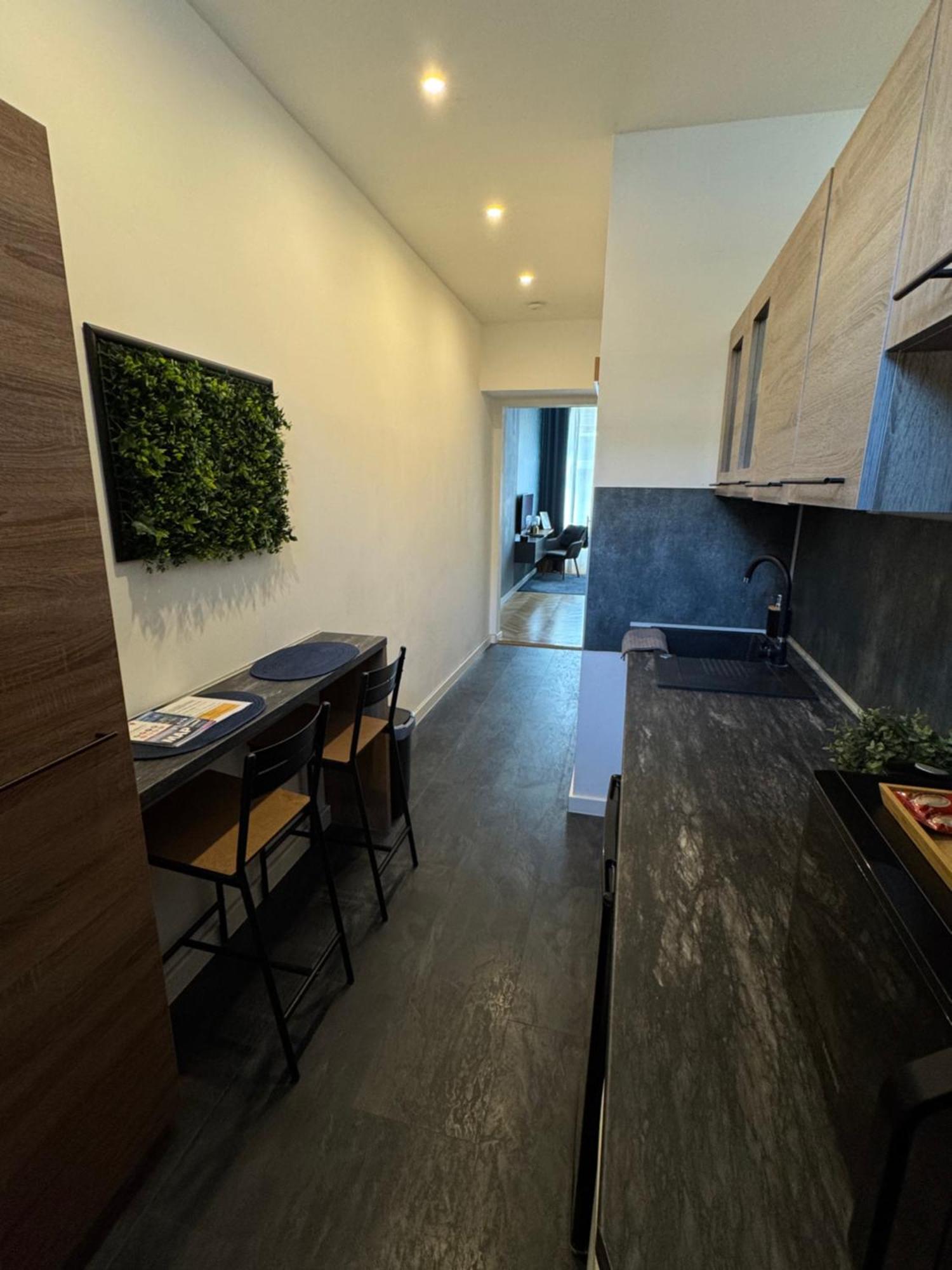 Tarsashazi Lakas Budapesten Koezel Mindenhez Appartement Budapest