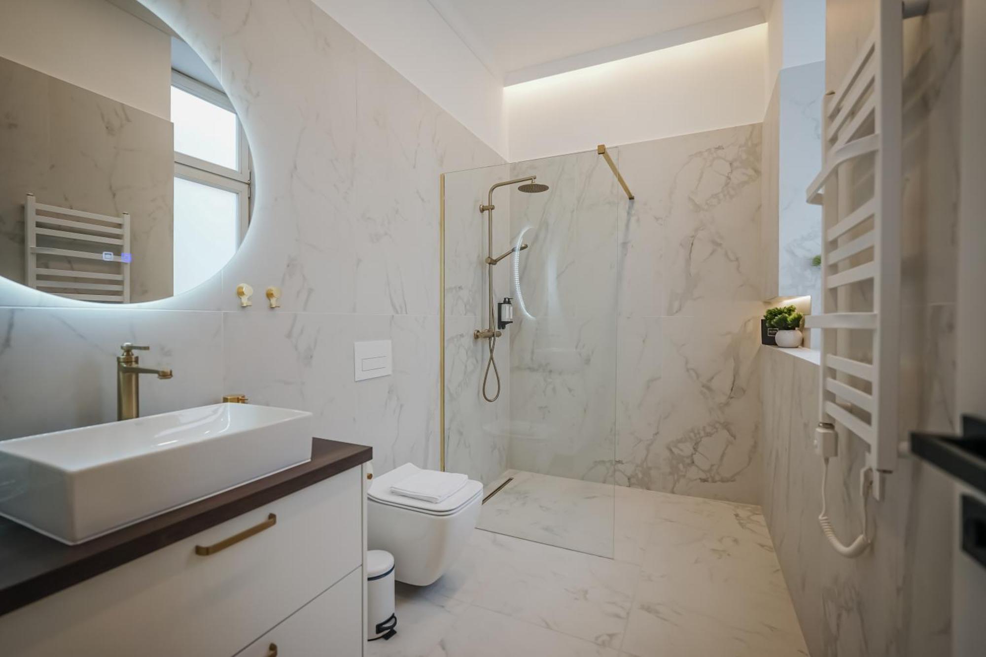 A5 - Boutique Apartments, Location By Bqa Apartmán