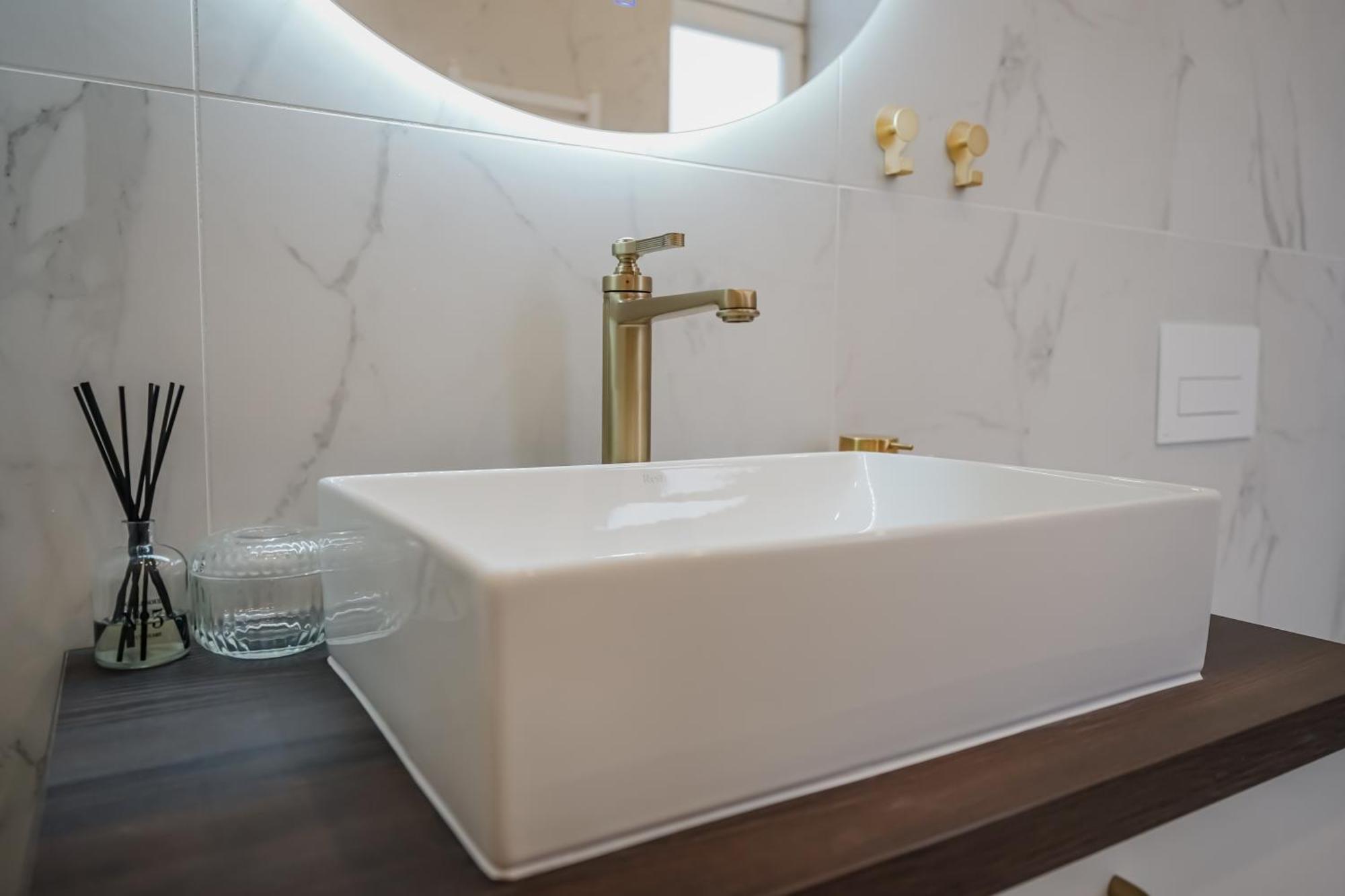 A5 - Boutique Apartments, Location By Bqa Apartment