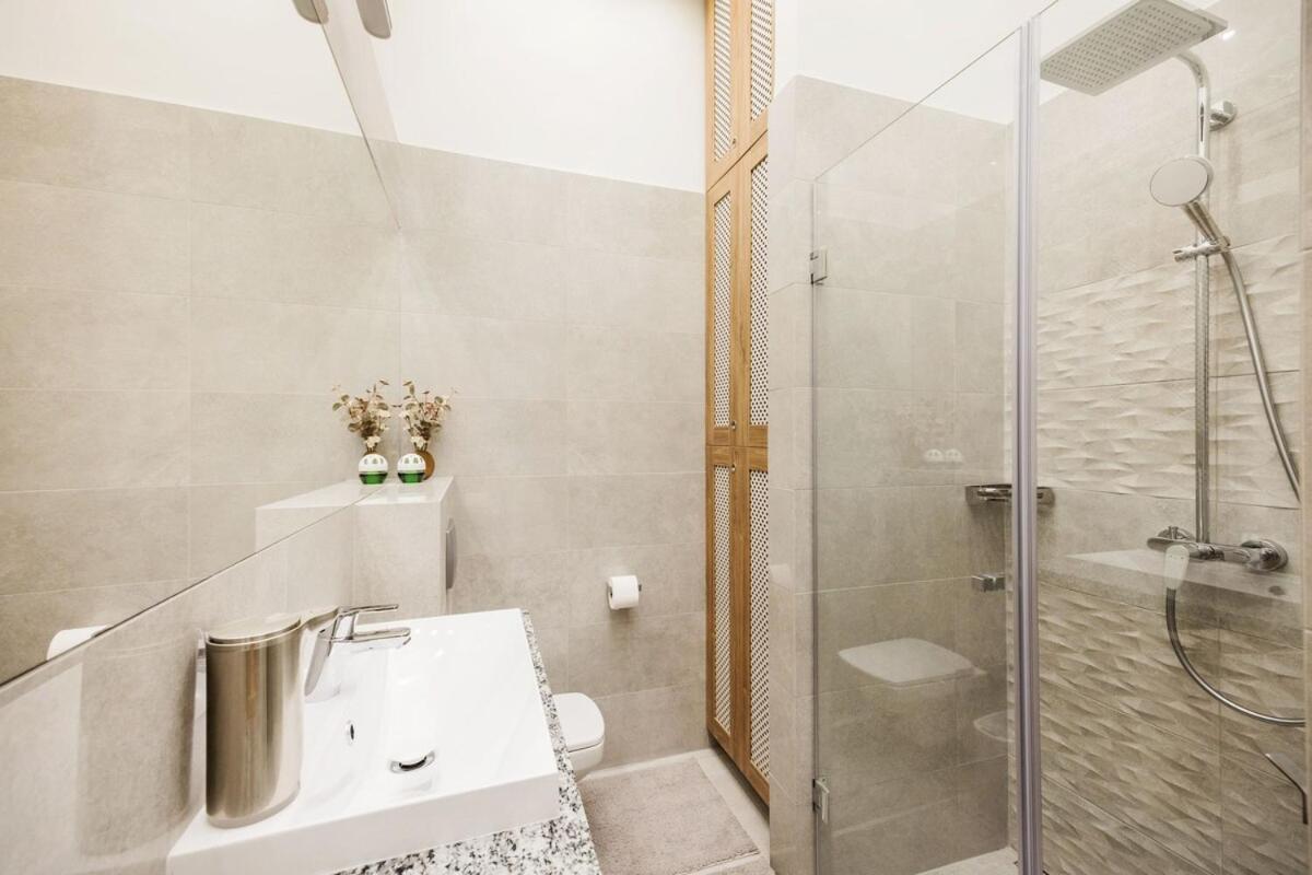 Downtown Deluxe Budapest