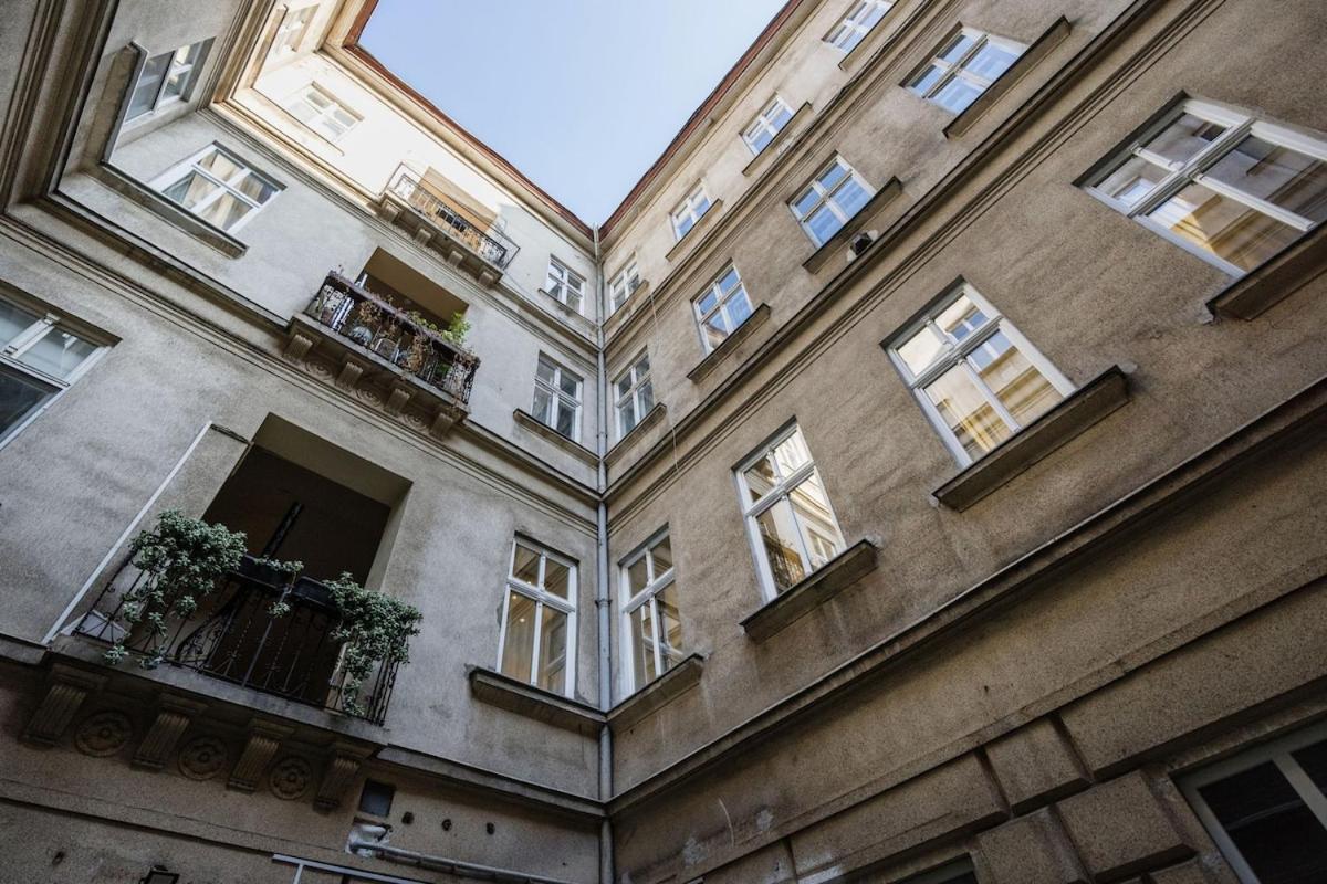 Downtown Deluxe * Budapest