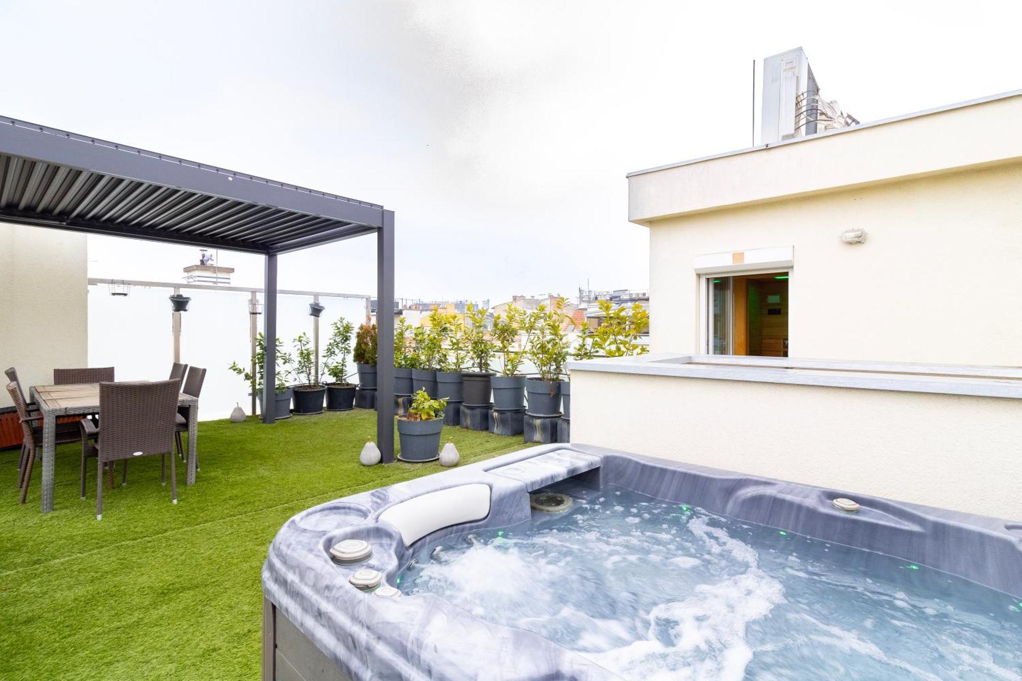 Jacuzzi Roofterrace Luxury Over The Opera Apartment