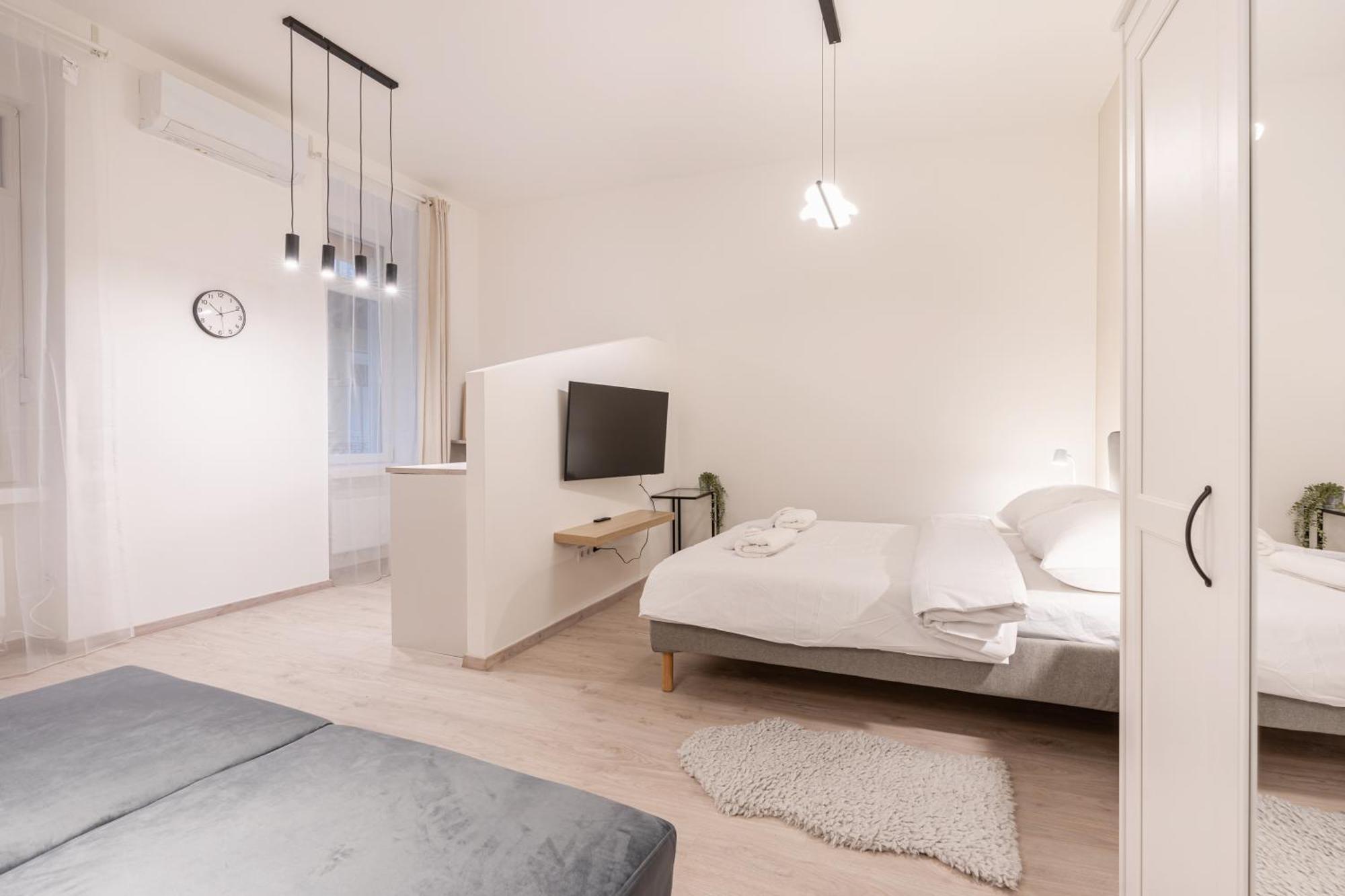 Kl31 - Urban Escape - Prime Location - Klauzal Square By Bqa * Boedapest