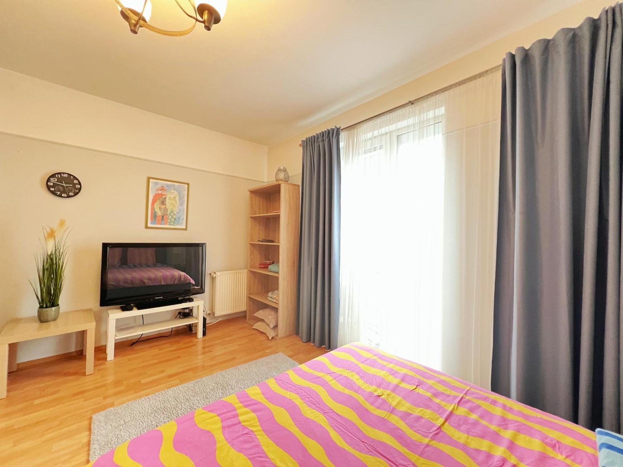 Acacia Aparhotel-near New York Cafe Apartment