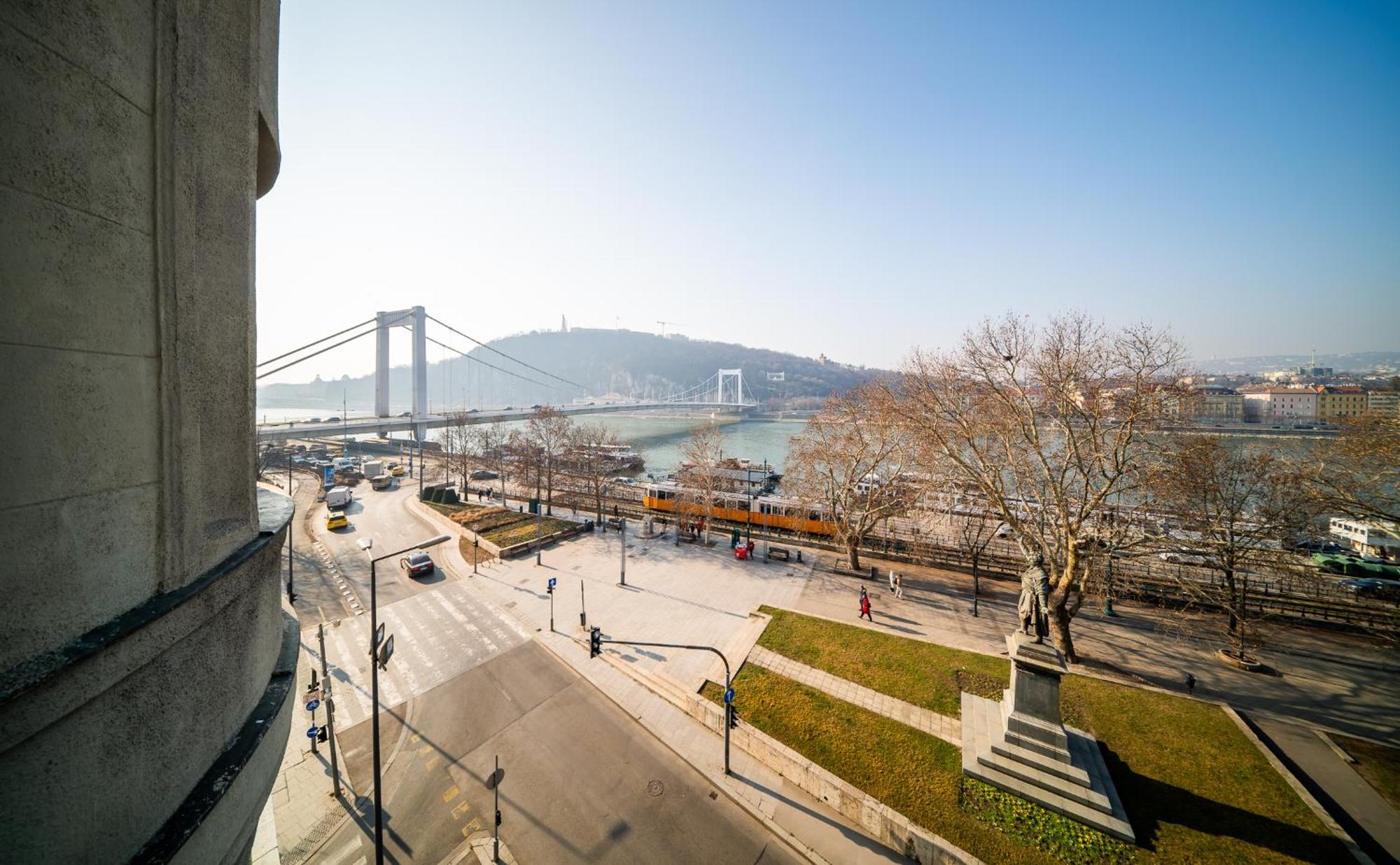 Apartment Riverfront *