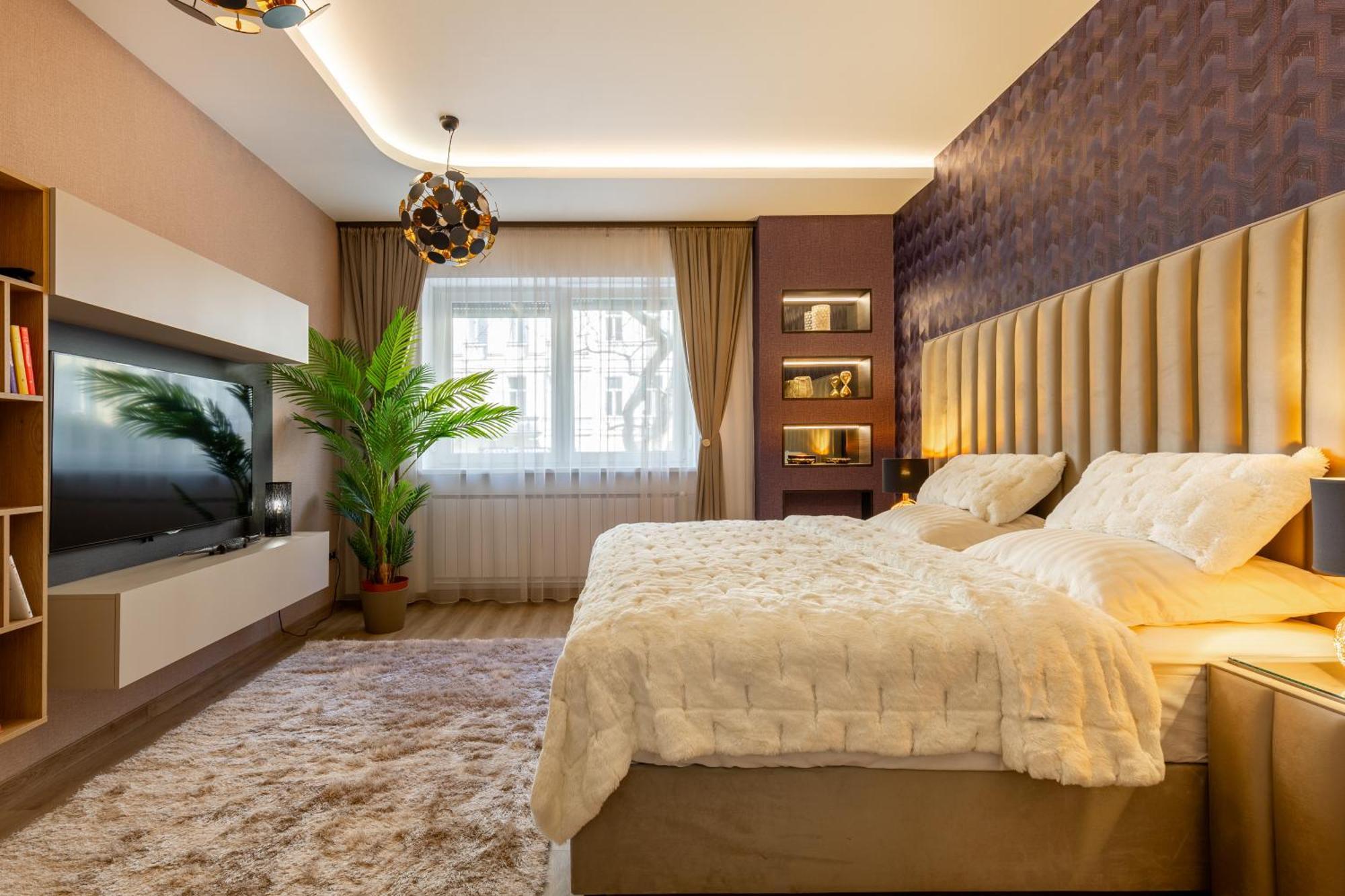 L3 Lucy Premium * Budapest