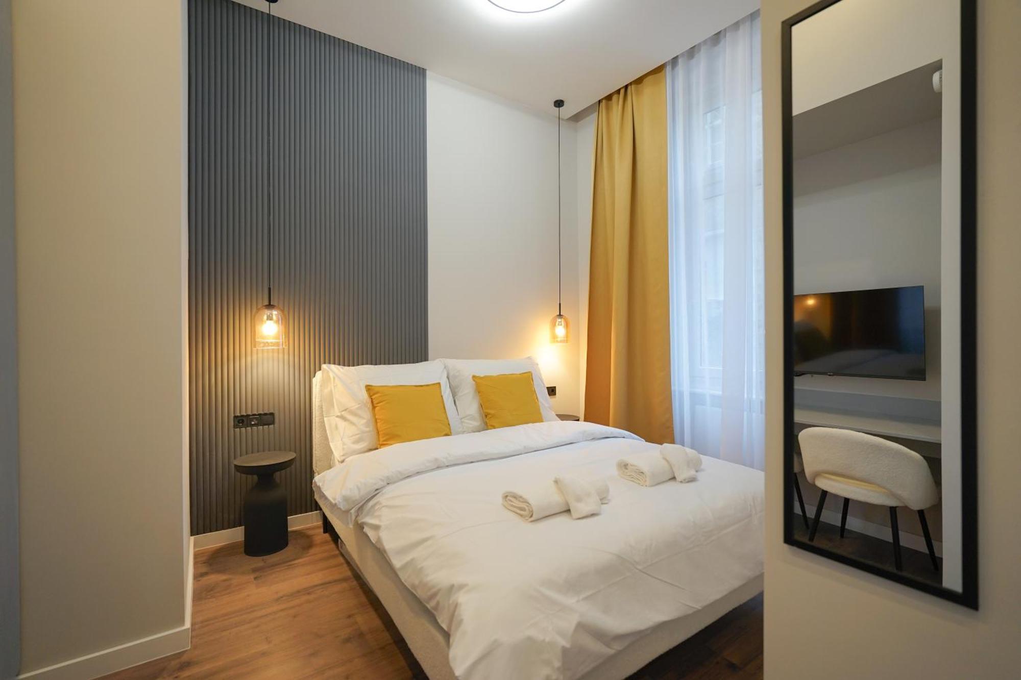 S7 - Sip Downtown Hideaway - Location By Bqa Budapest