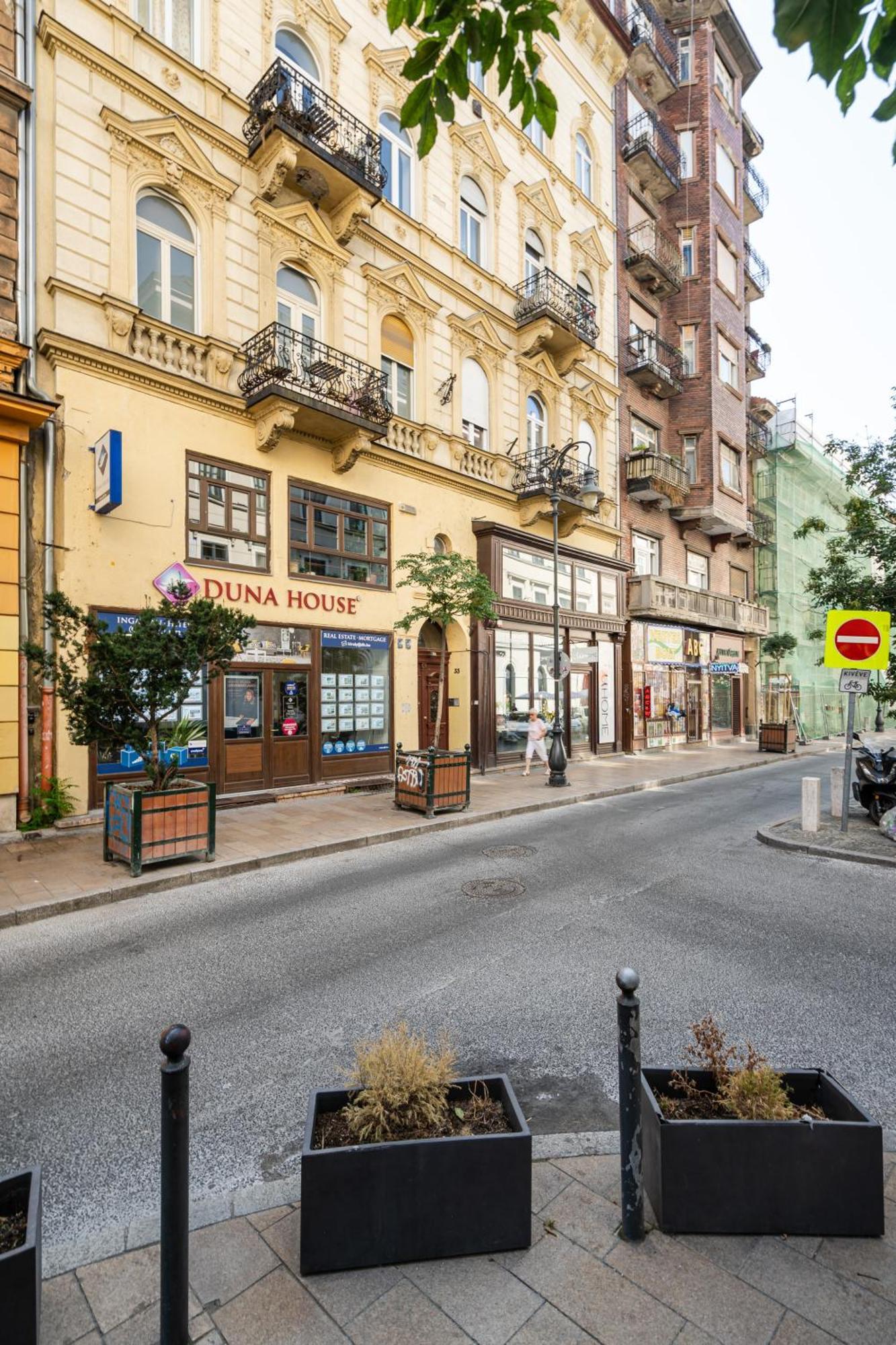Apartment Kiraly 33 - Hidden Gem - Location By Bqa *
