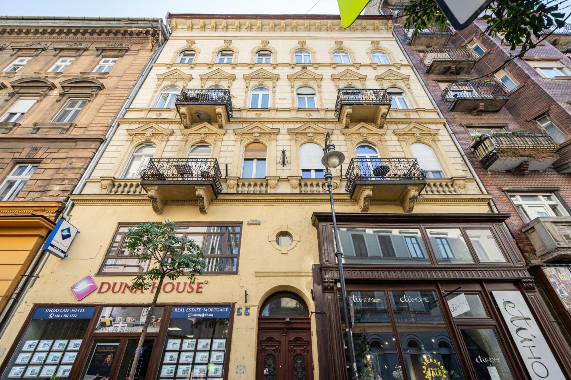 Kiraly 33 - Hidden Gem - Location By Bqa Apartment *