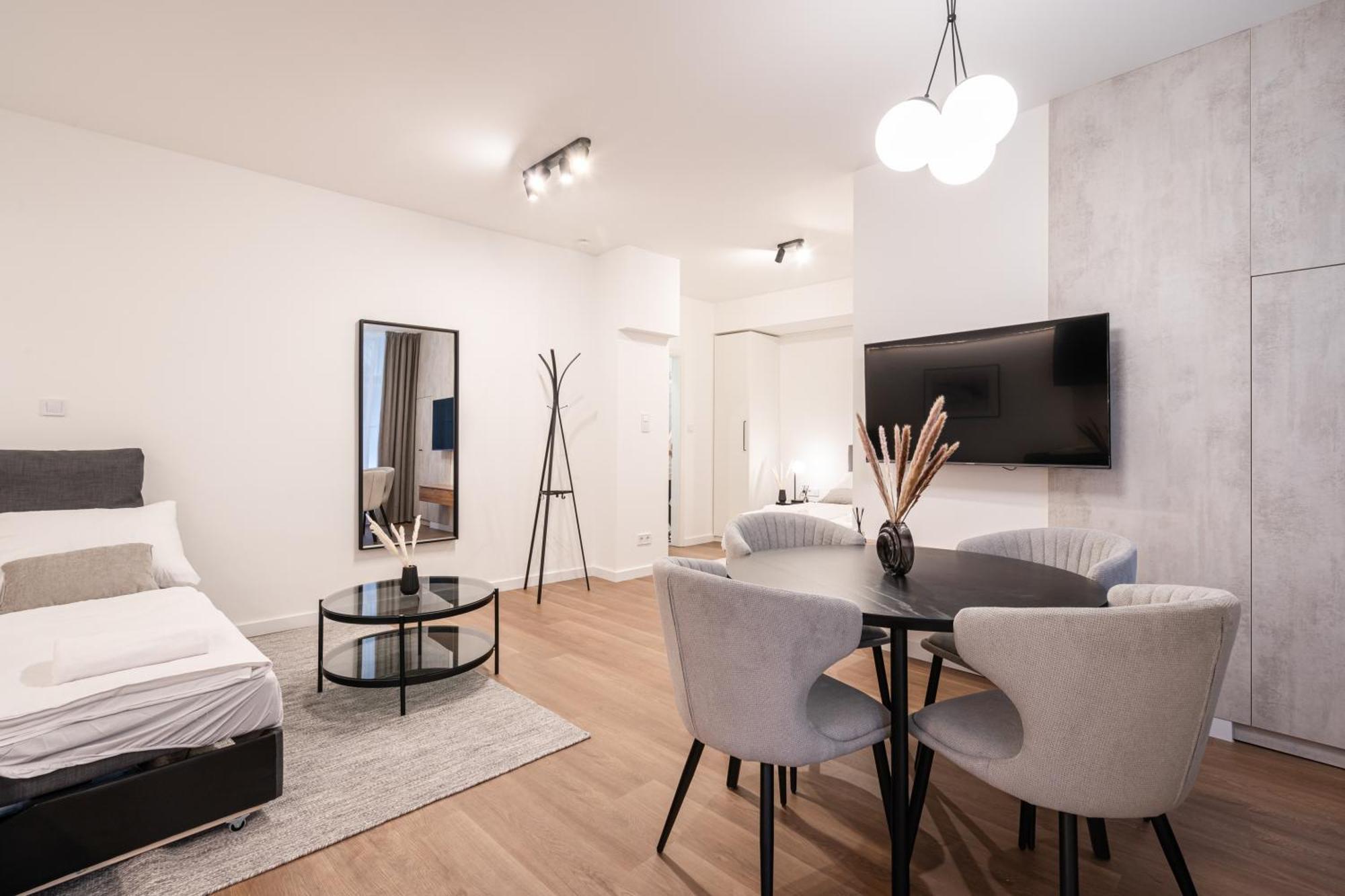 E23 - Grand Boulevard Design Loft - Location By Bqa * Budapest