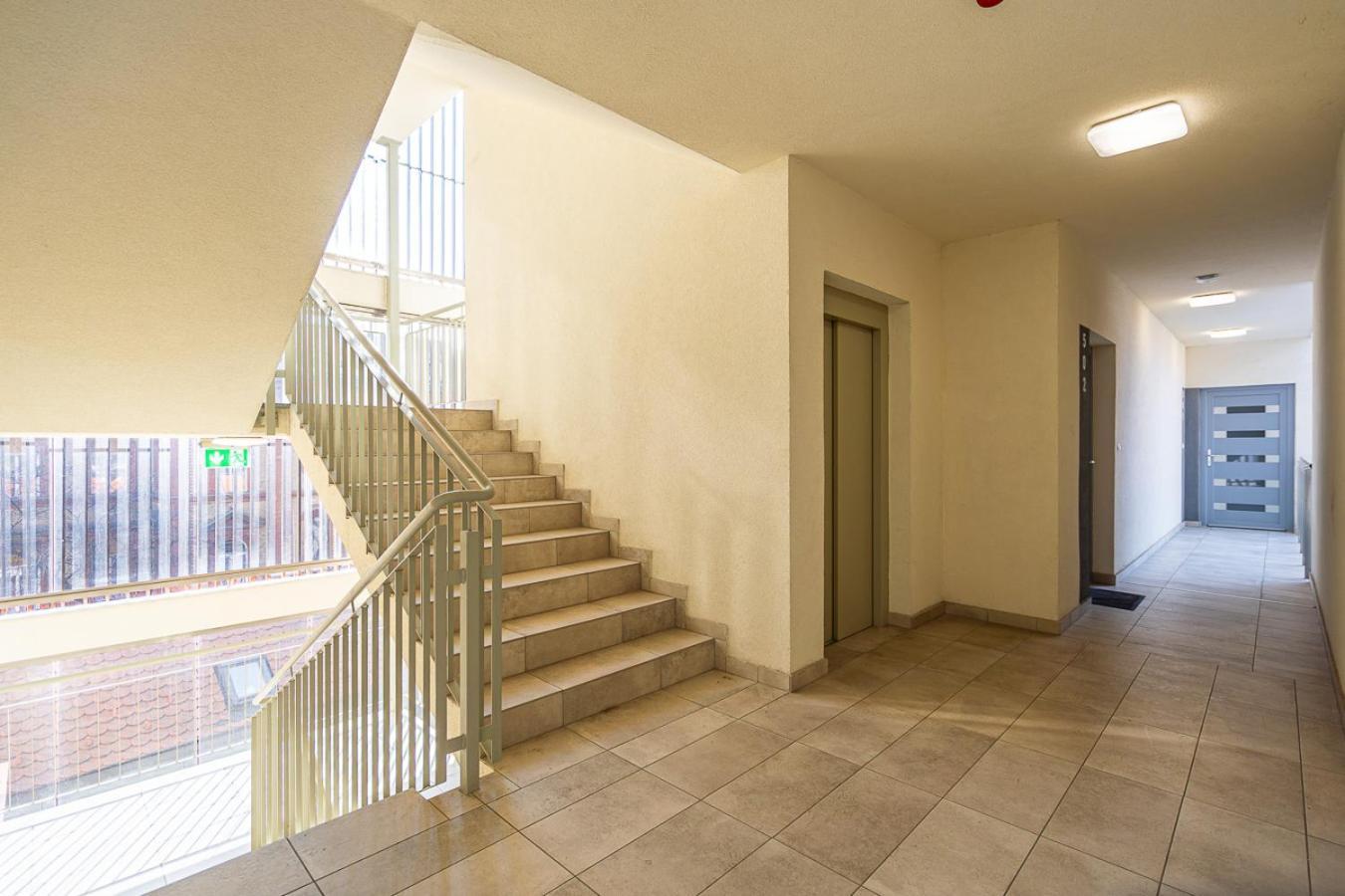 Appartamento Modern Downtown With A Sunny Terrace