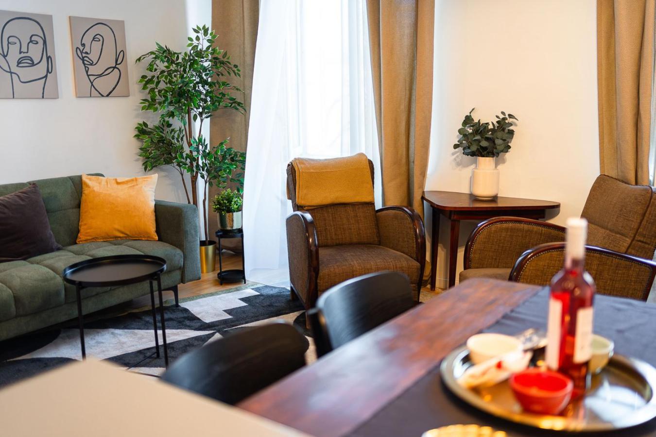 Appartamento Riverside Two Bedroom Flat By The Chain Bridge