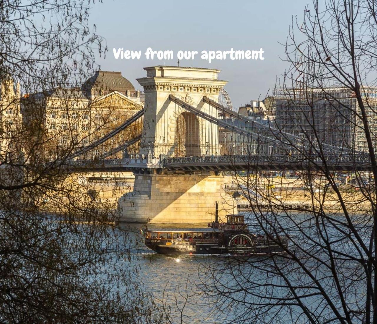 Riverside Two Bedroom Flat By The Chain Bridge * Budapest