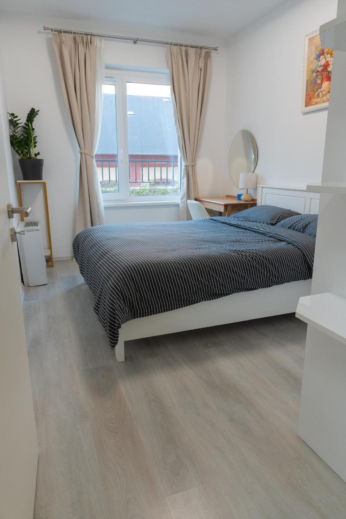 Downtown 2 Bedrooms Nearby Duna River Balcony-garage 10 Euro Per Day Appartement Boedapest