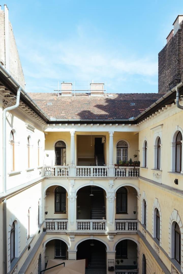 Akacfa - Spacious Centre Appartamento Budapest