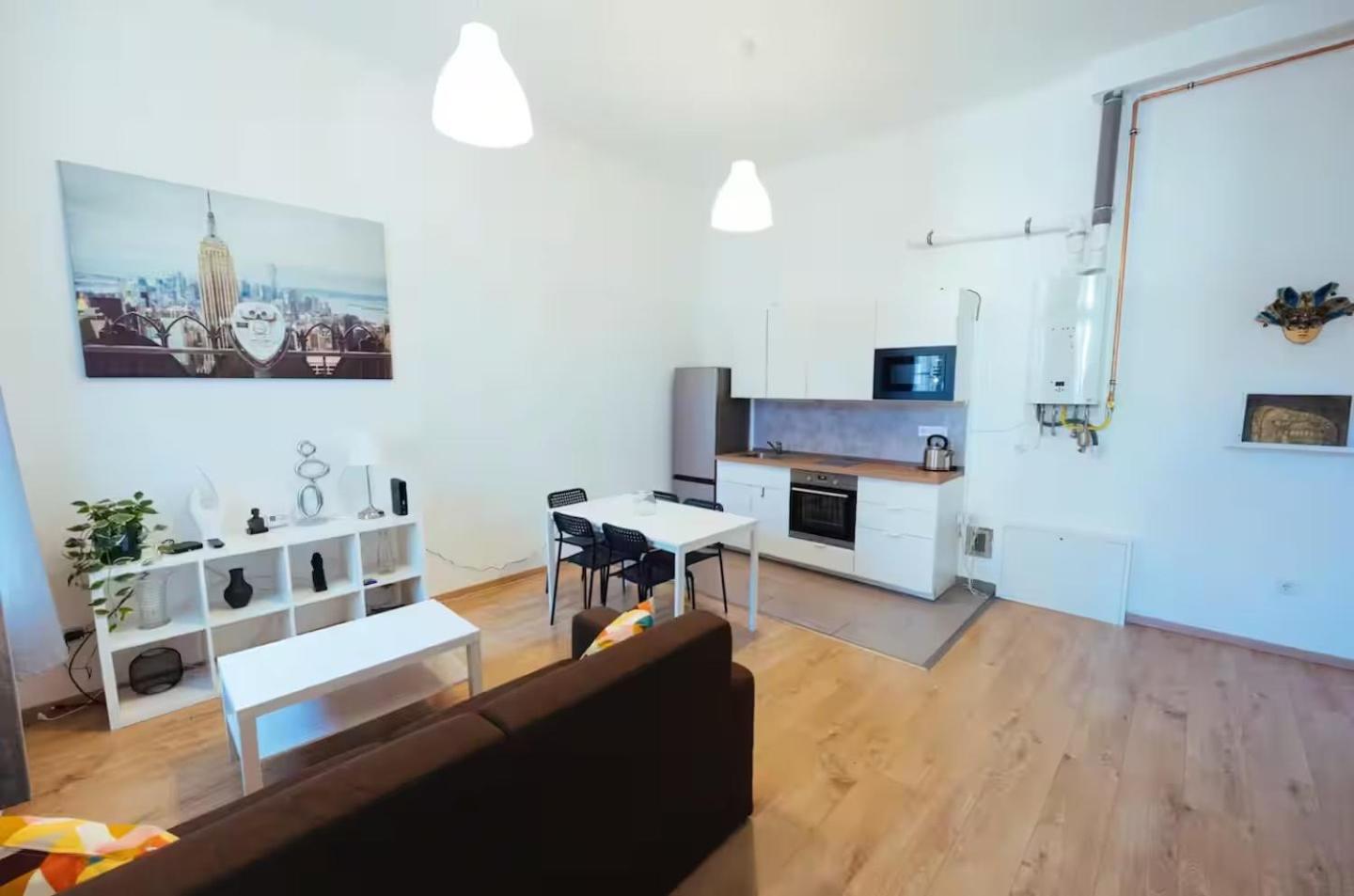 Akacfa - Spacious Centre Appartamento *