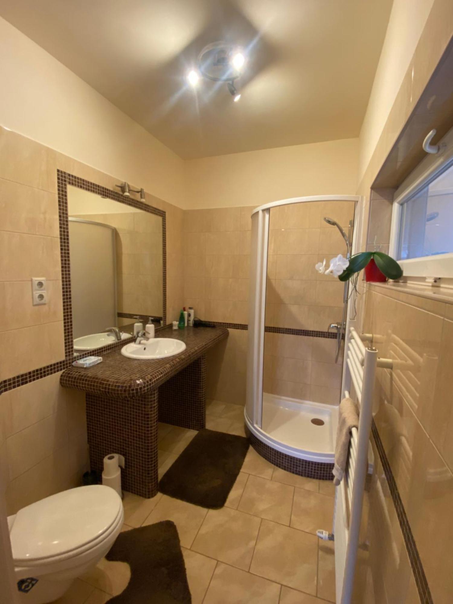 Garden Apartman *
