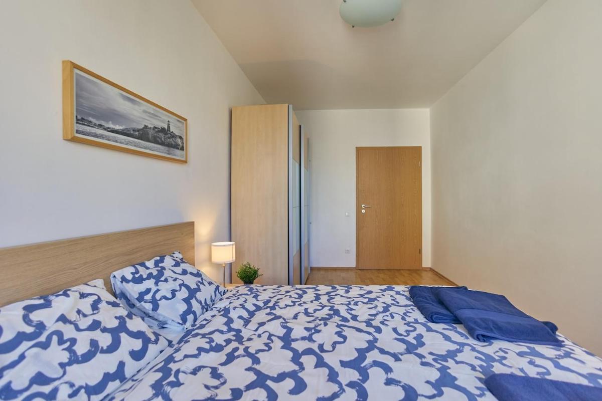 Cozy Quiet With Ac And Parking *