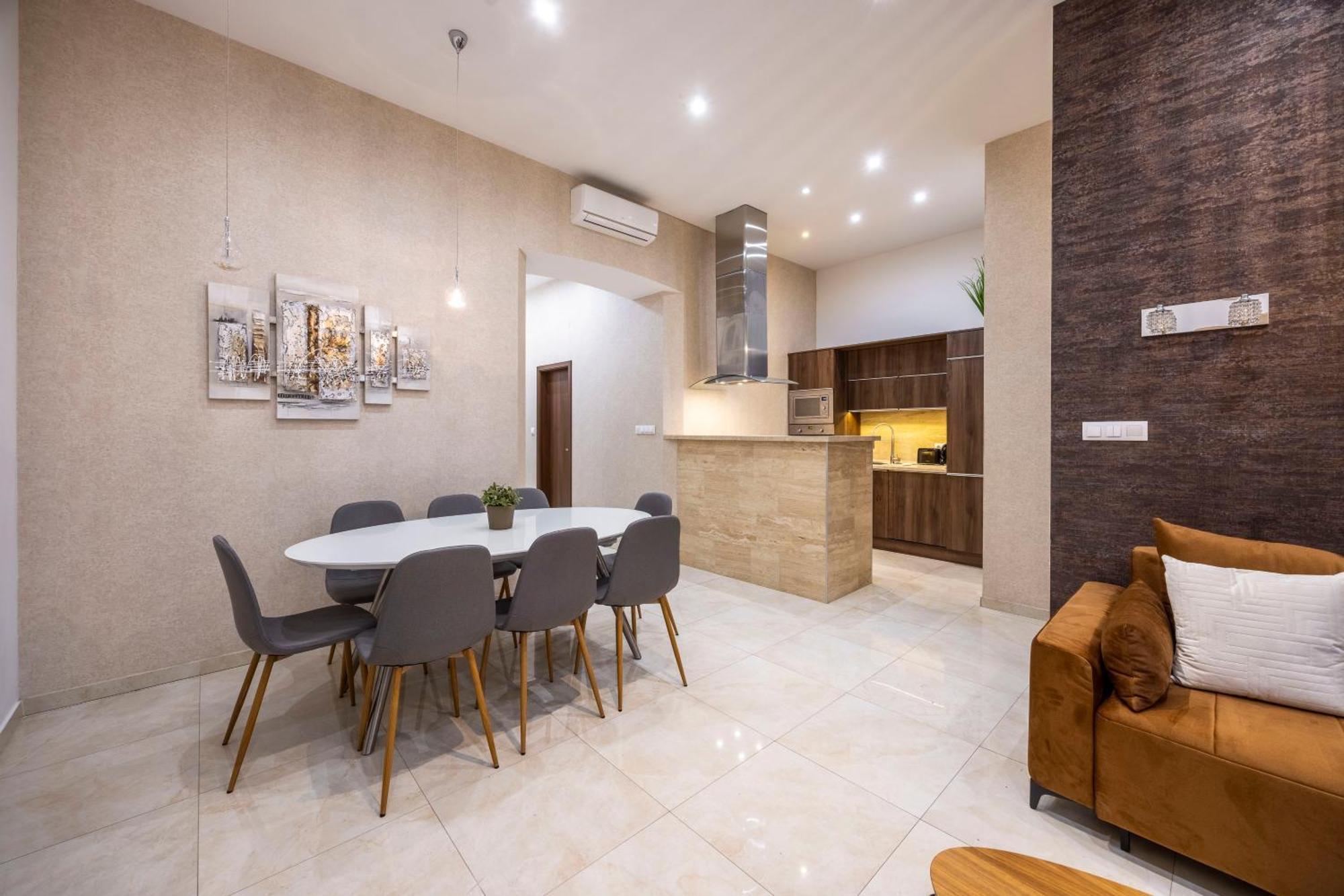 Apartamento Luxe N' Charm Grand By Prestige Homes Budapest