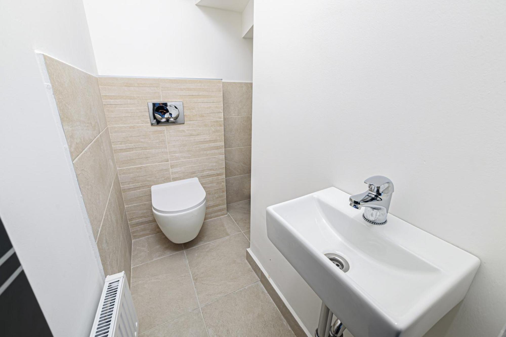 Apartman Dob Six *