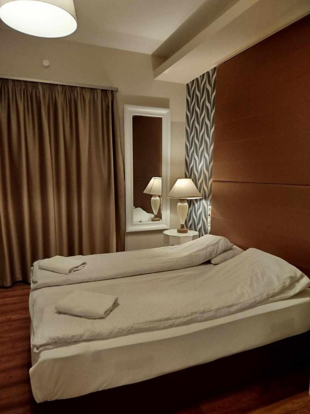 House Octogon Apartahotel 3*