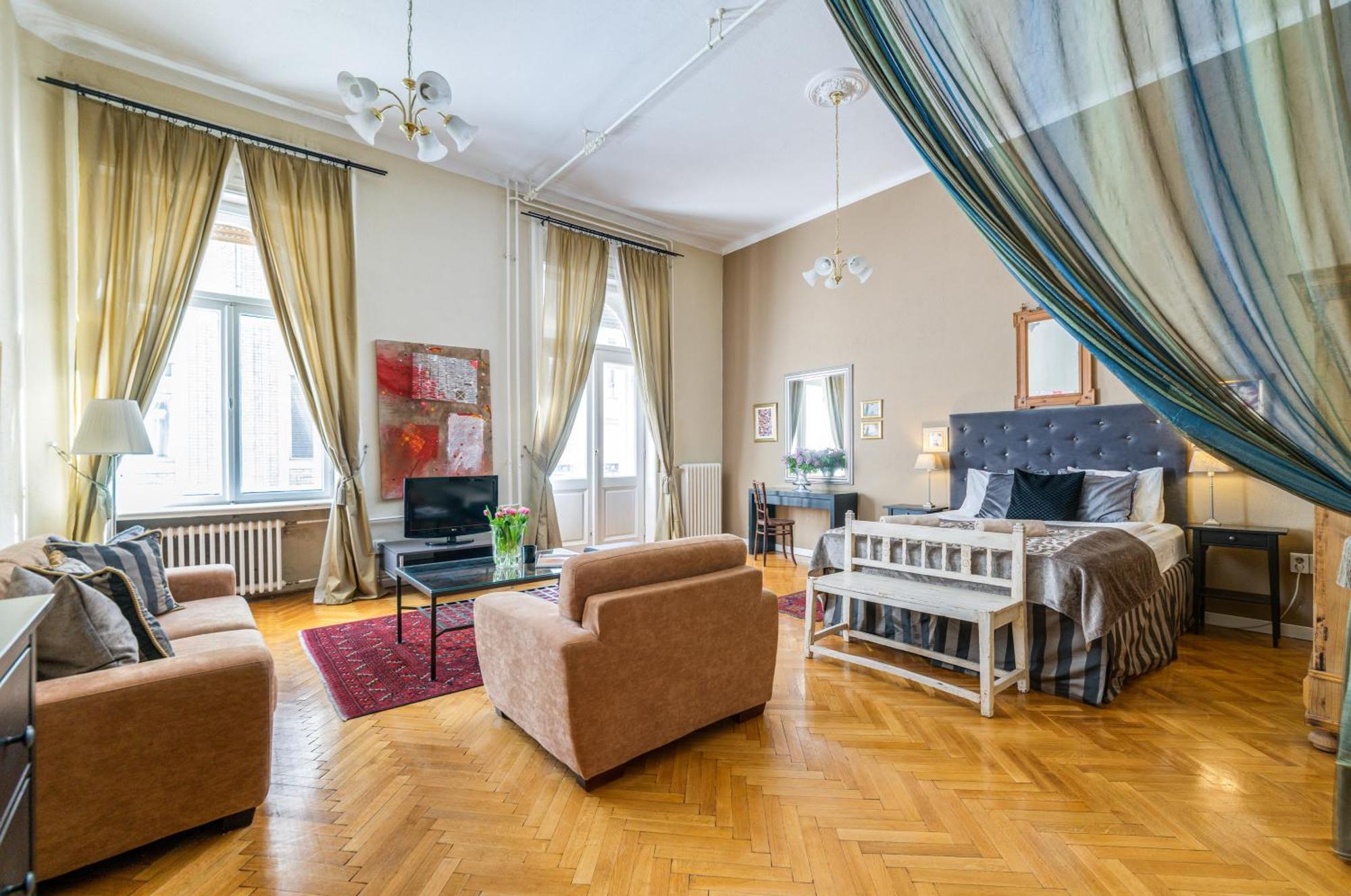 Apartment Super Chic With A Private Balcony Budapest