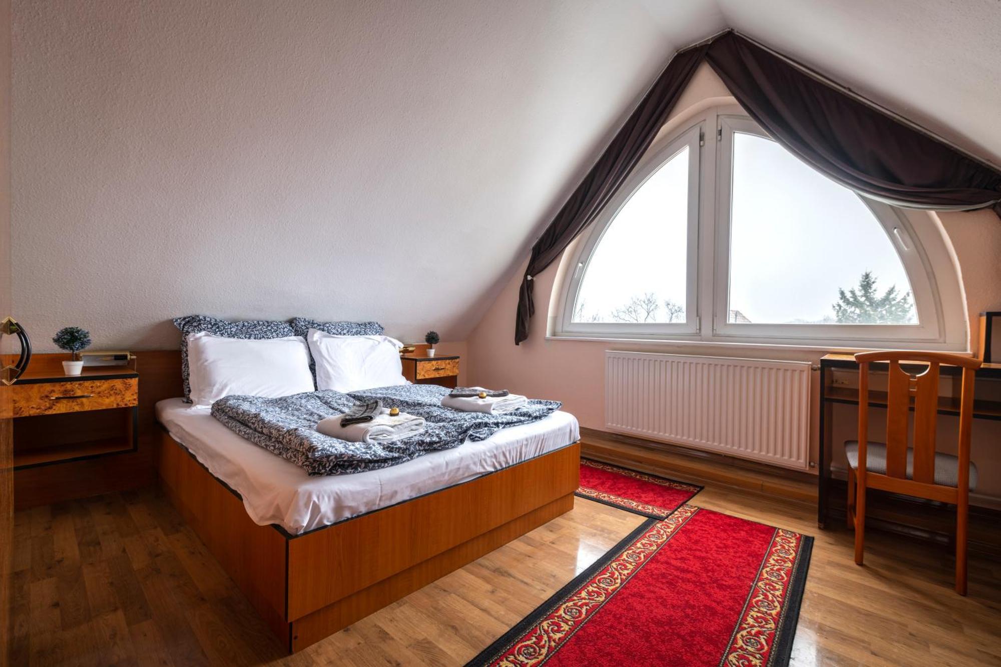 Kristal Gellert Hill Hotel